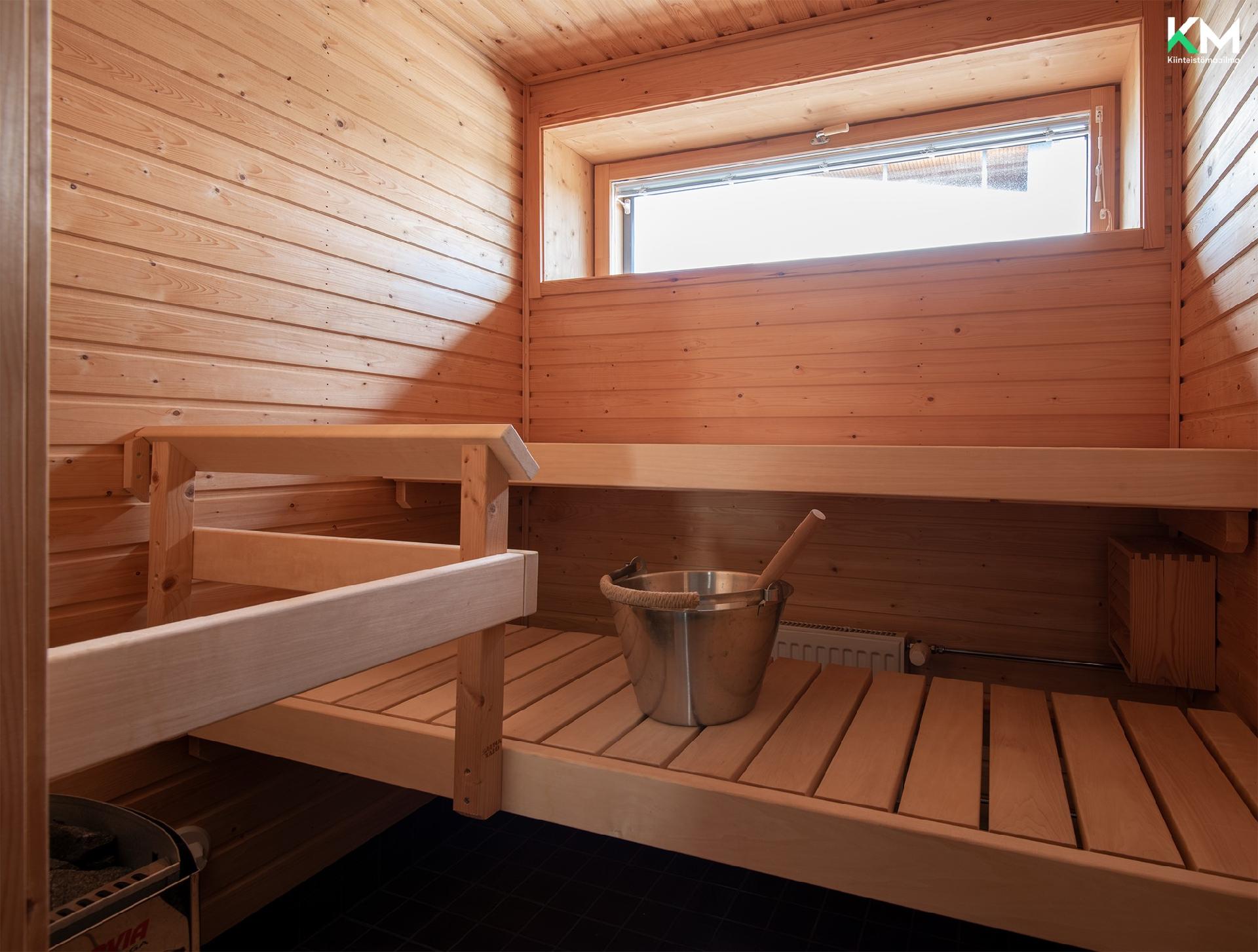 Vähäheikkiläntie 11, Mäntymäki, Turku