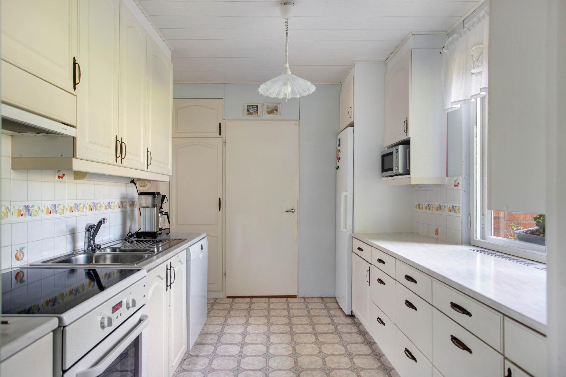 Kontiotie 19, Leppäkorpi, Vantaa