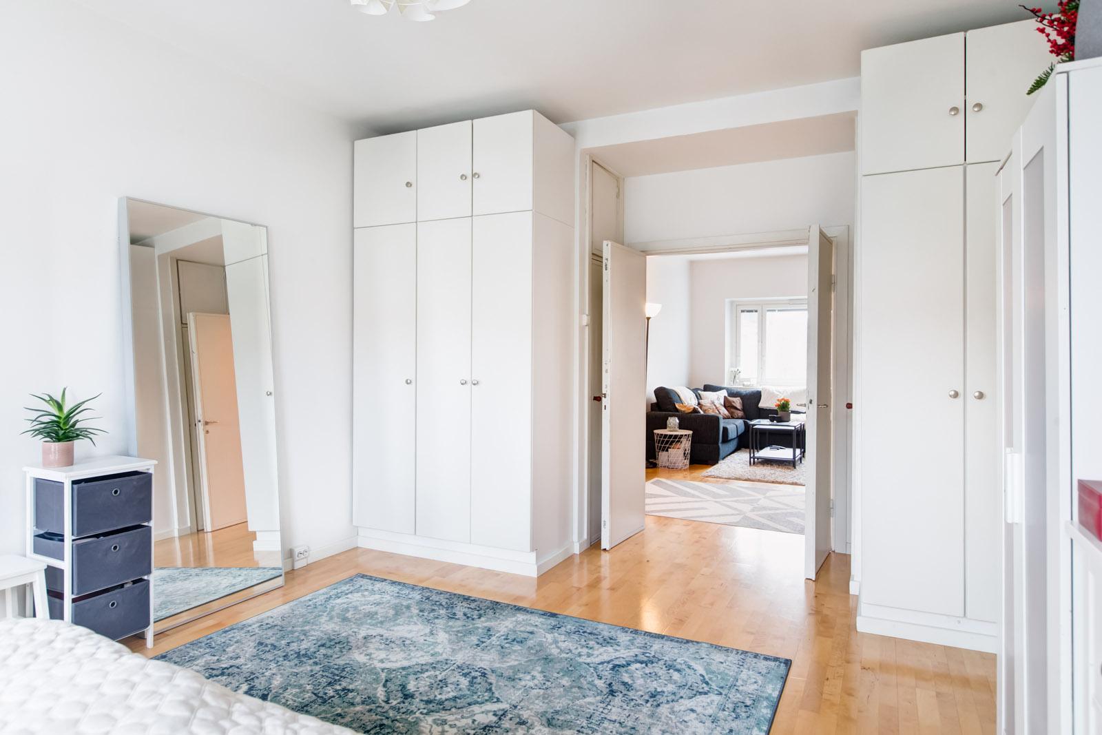 Kaappitilaa on reilusti