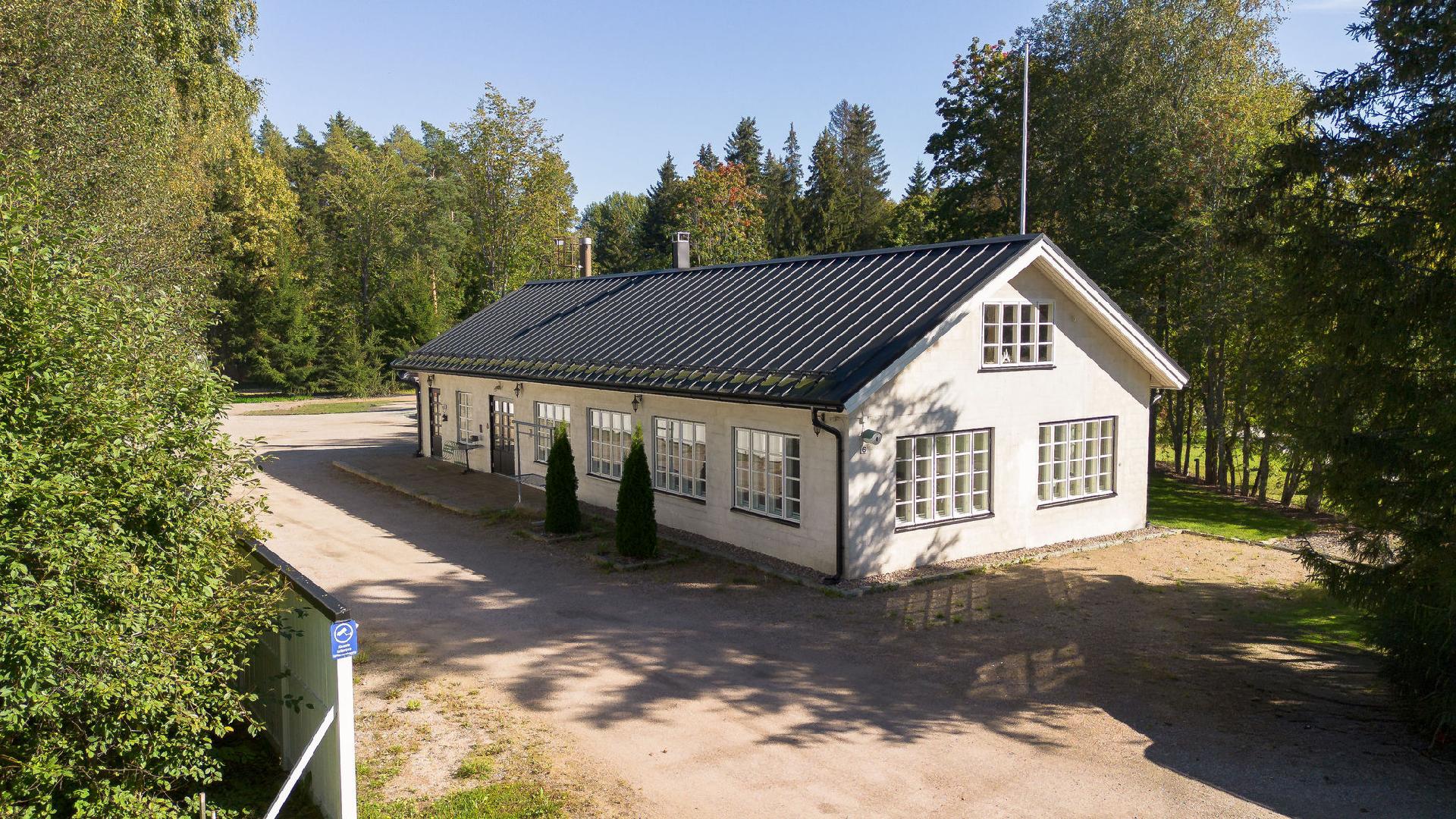 Fribölentie 6, Salo