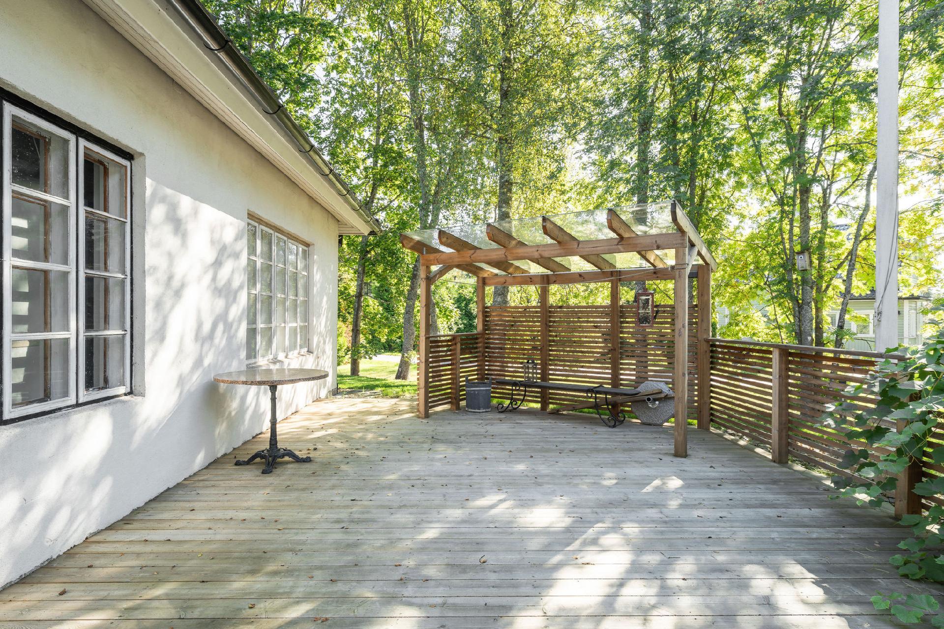 Fribölentie 6, Salo