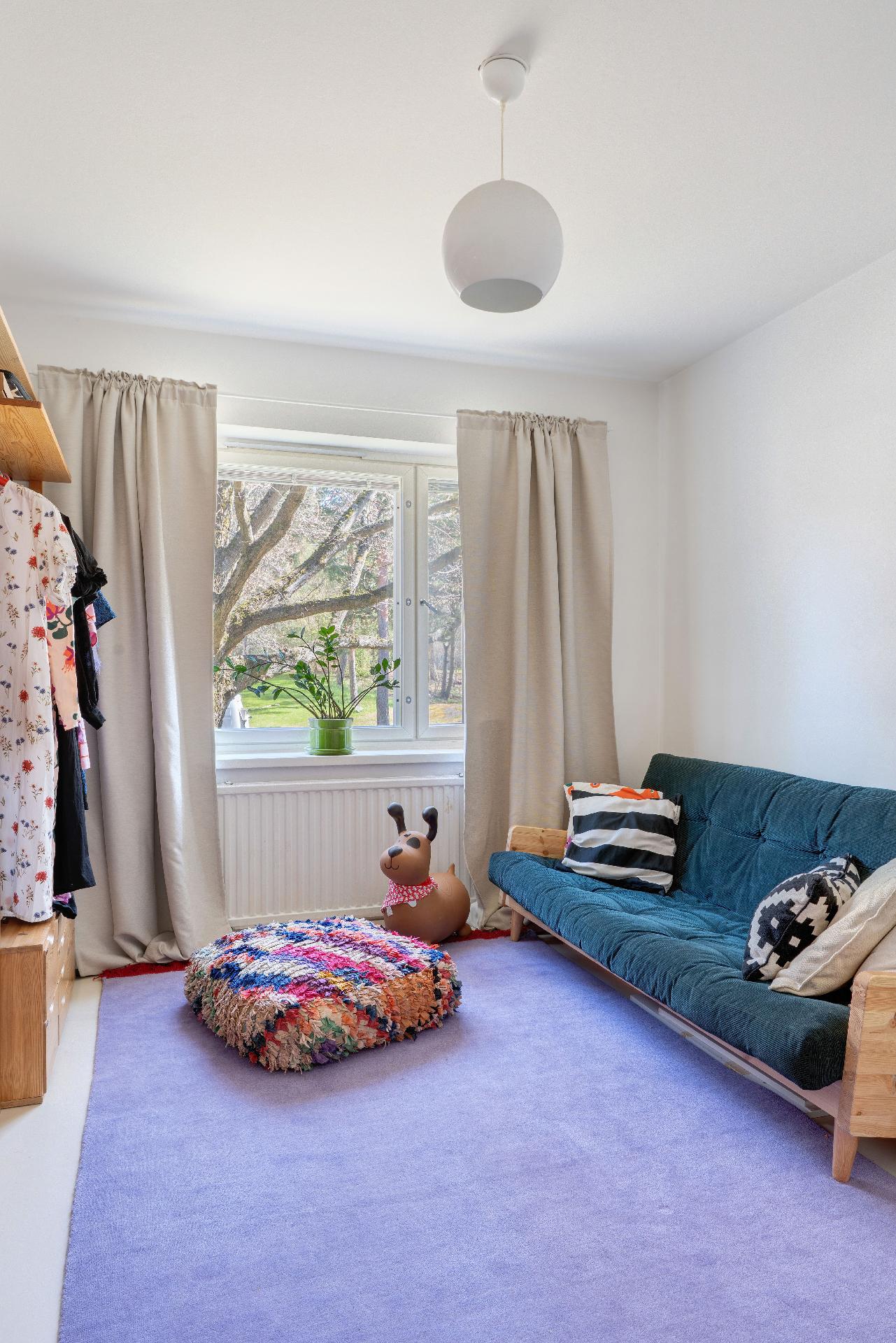 Porintie 9, Munkkivuori, Helsinki