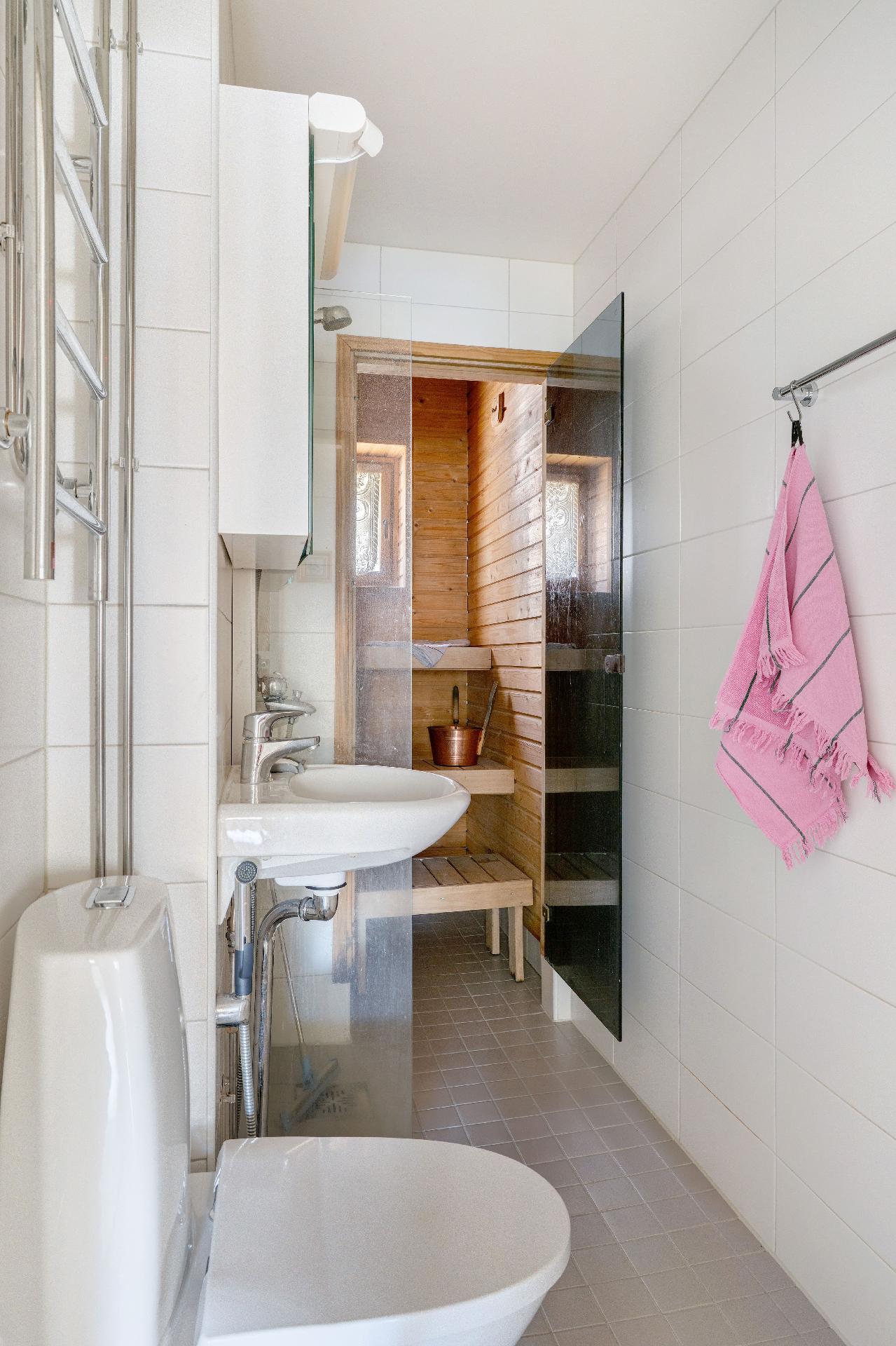 Porintie 9, Munkkivuori, Helsinki