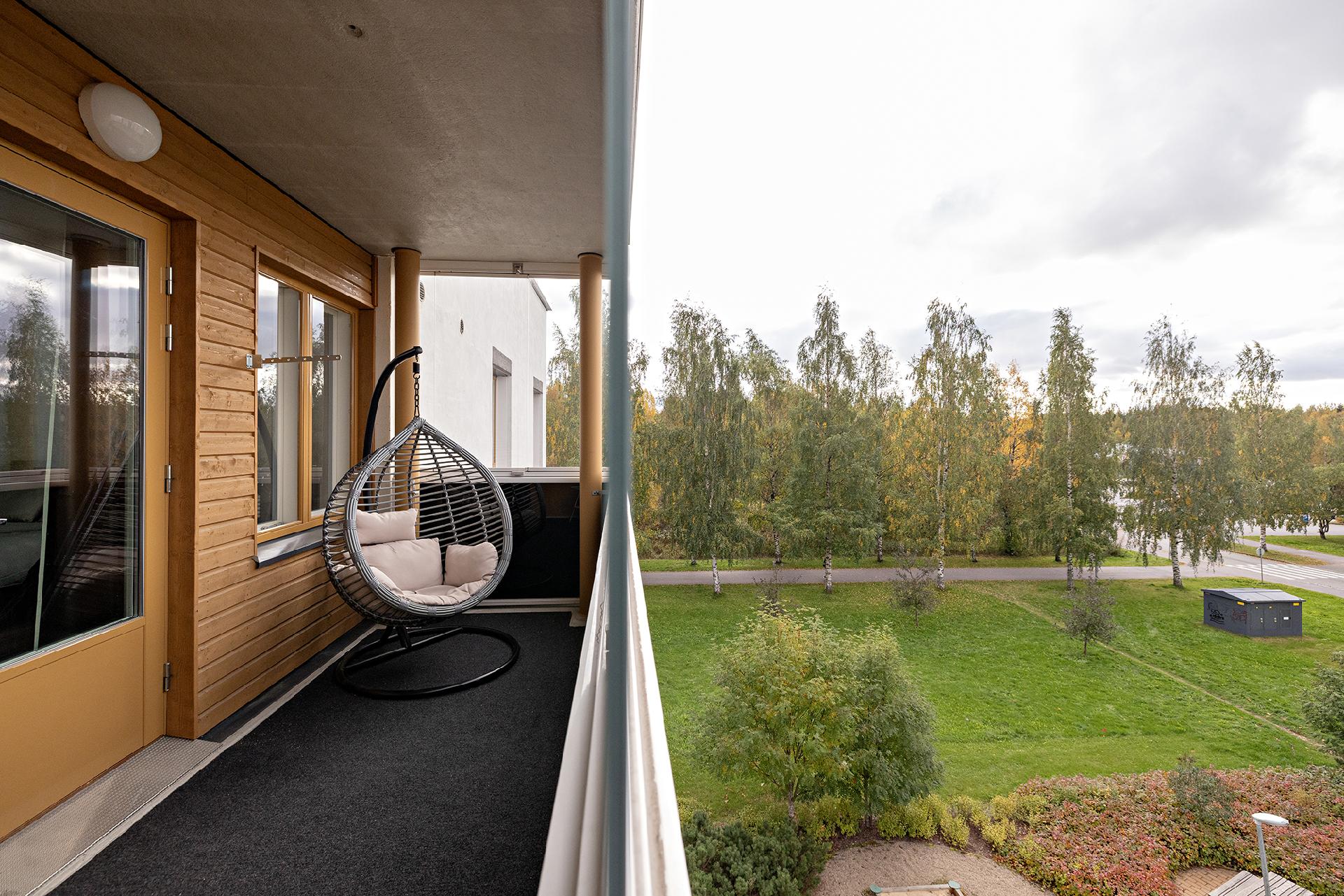 Kauppalinnankatu 1, Linnanmaa, Oulu