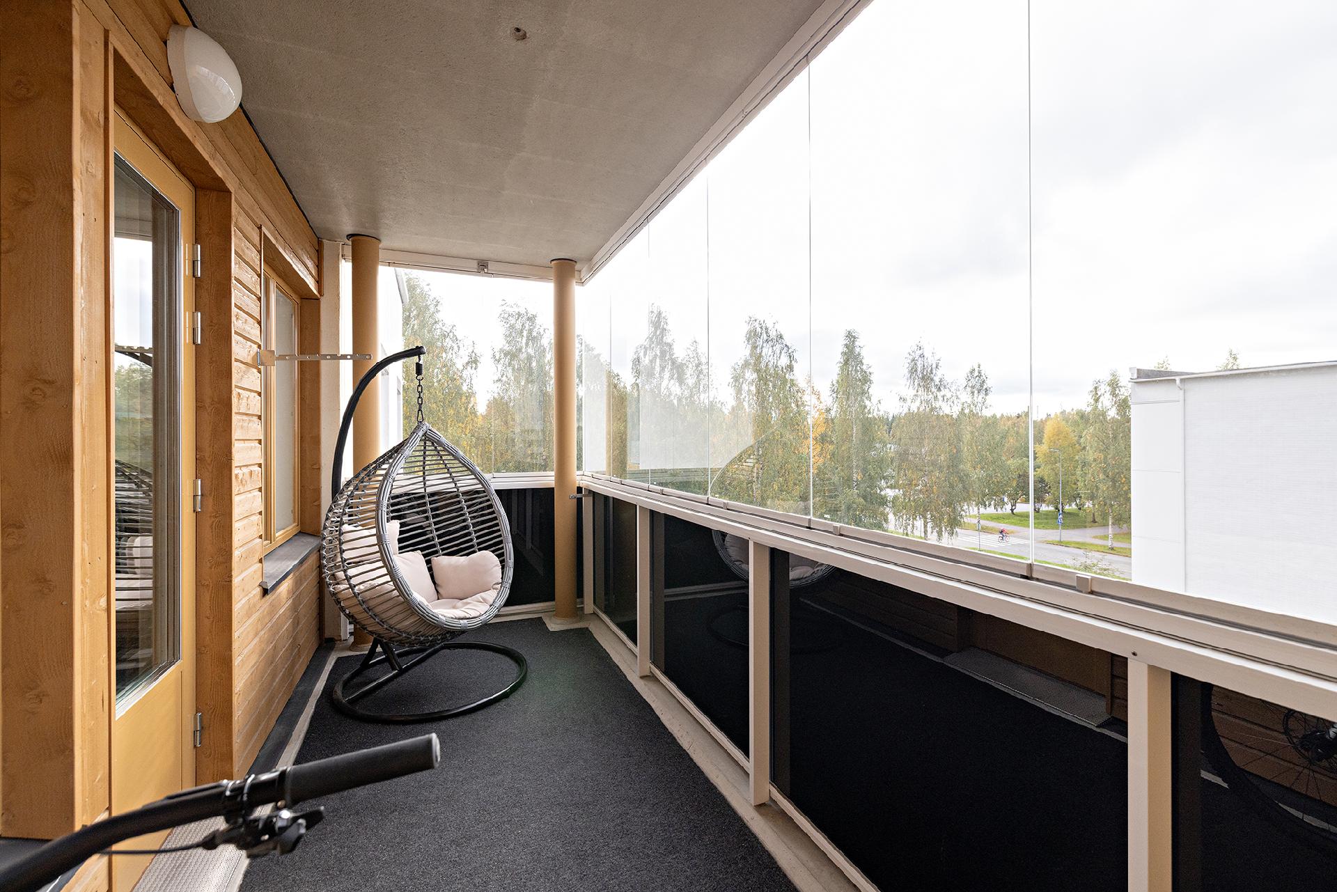 Kauppalinnankatu 1, Linnanmaa, Oulu