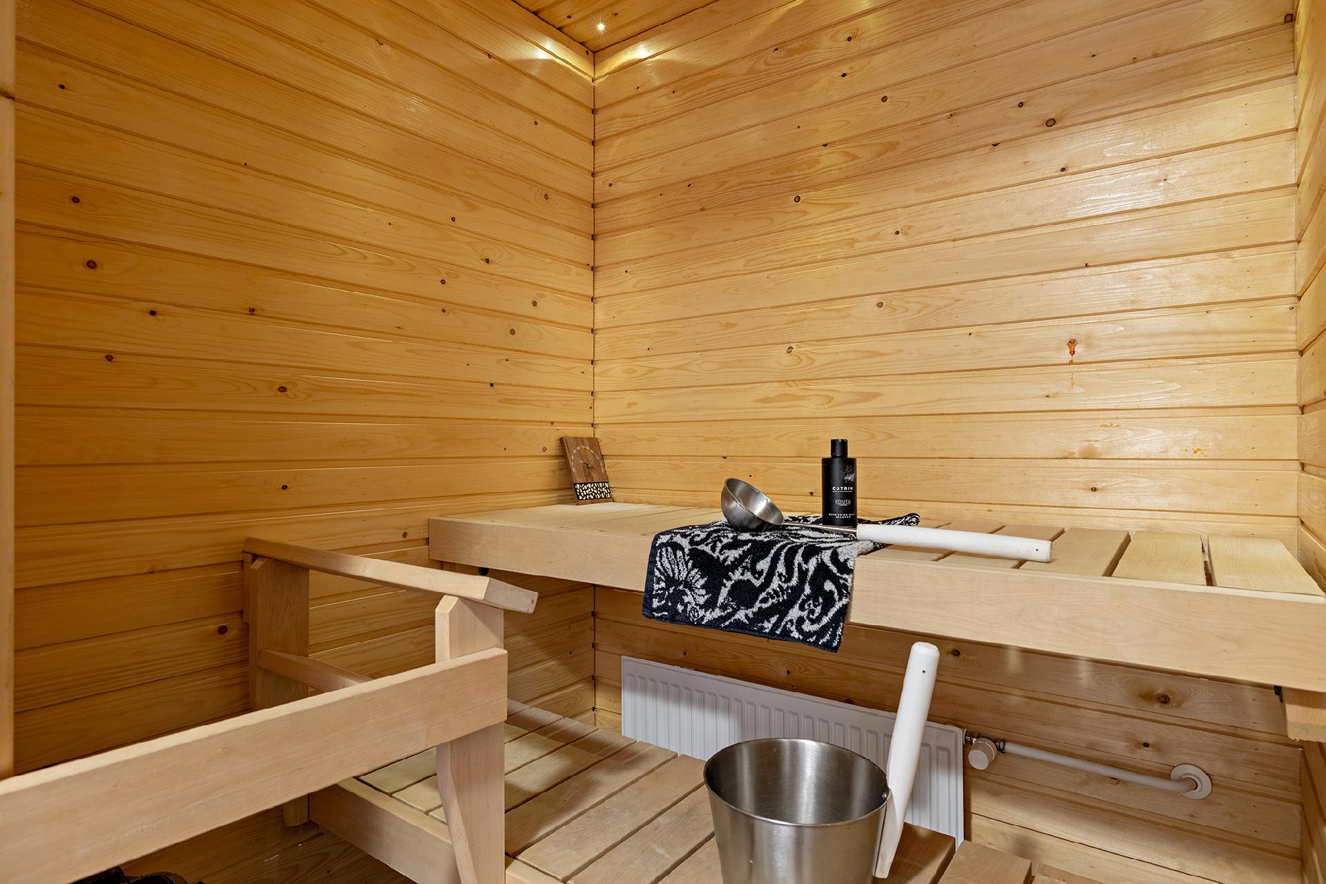 Kauppalinnankatu 1, Linnanmaa, Oulu