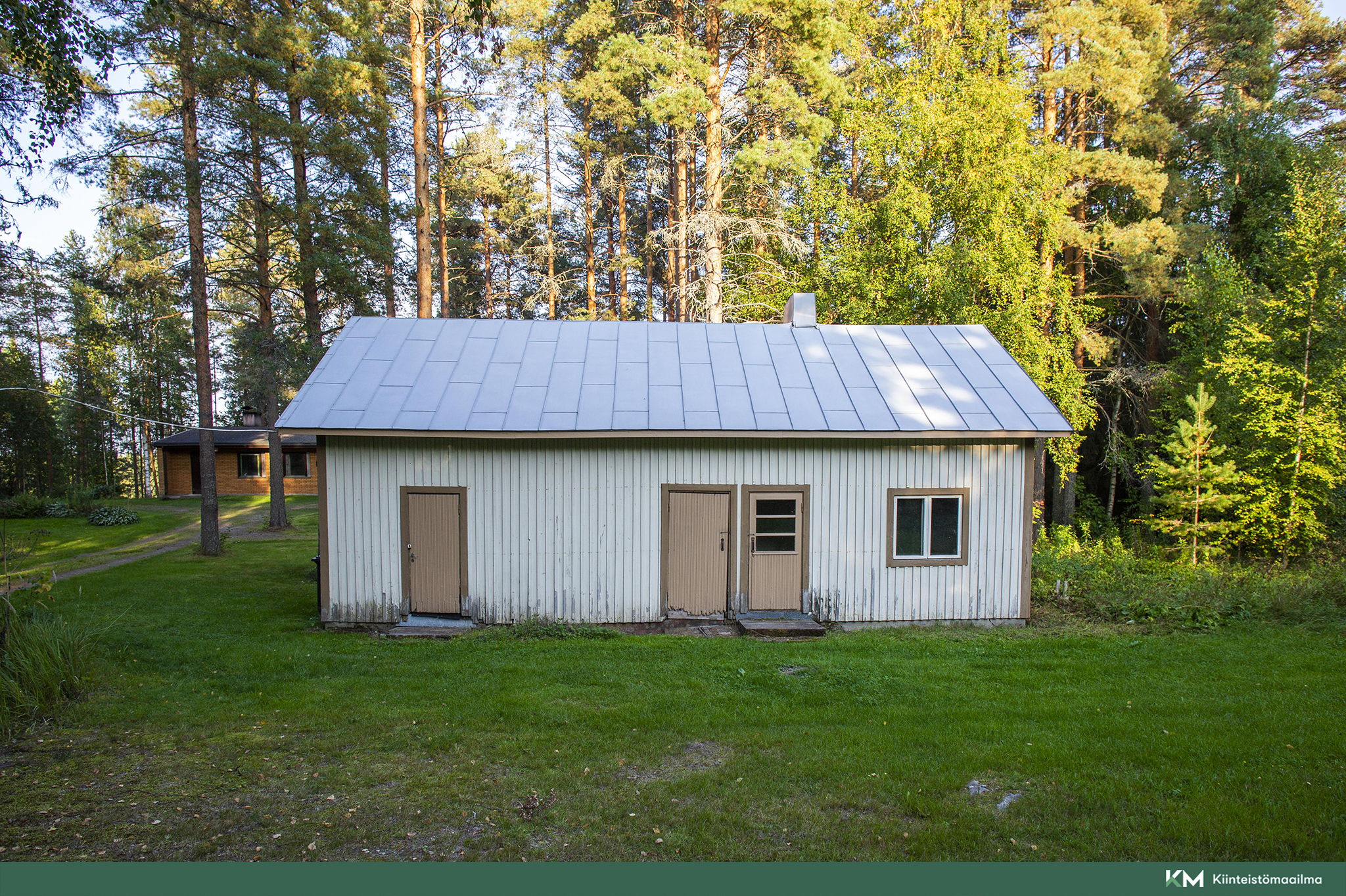 Pihassa olevat talousrakennukset tarjoavat paljon säilytys- ja arkertelutilaa