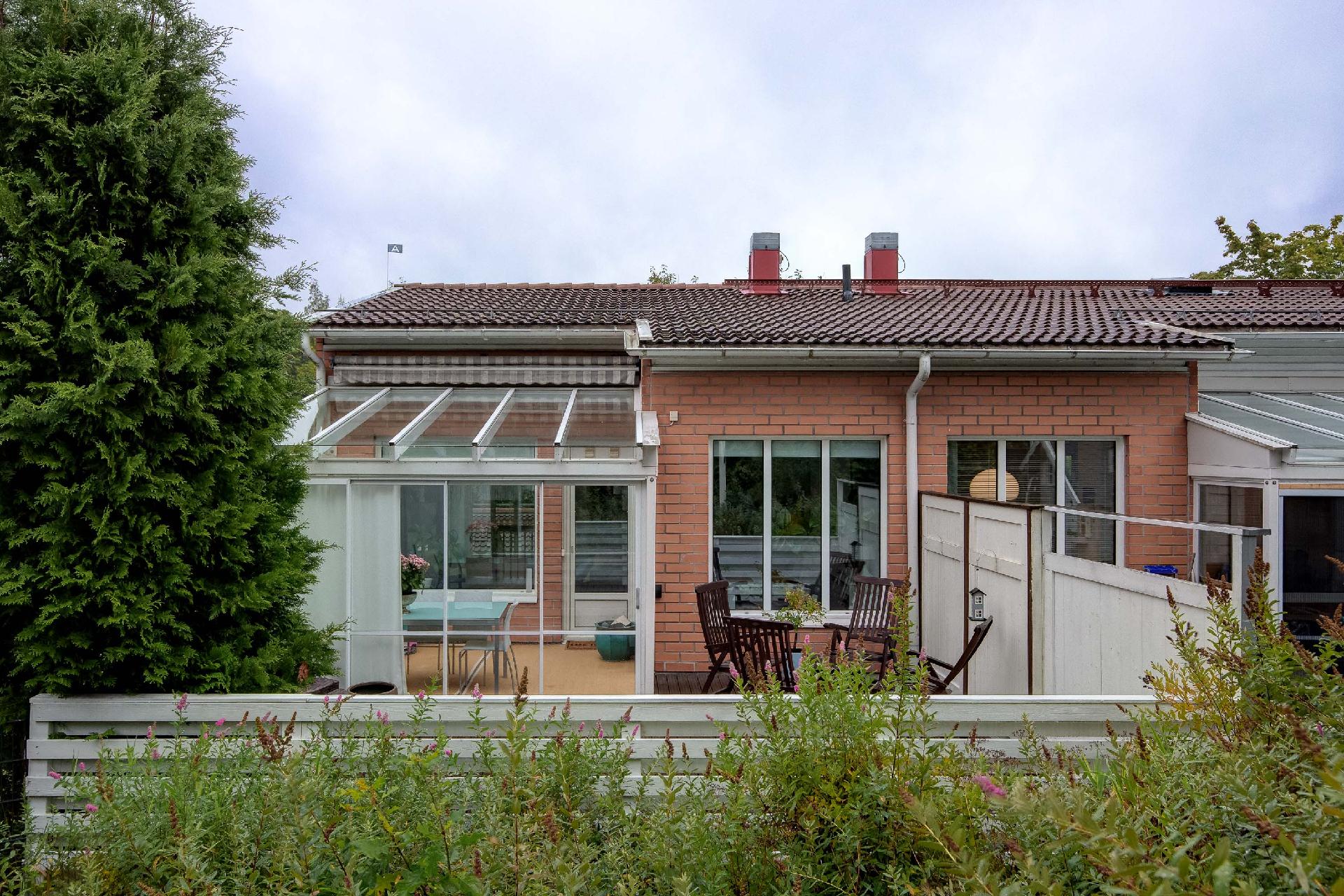 Yhdyskunnantie 56, Itä-Pakila, Helsinki
