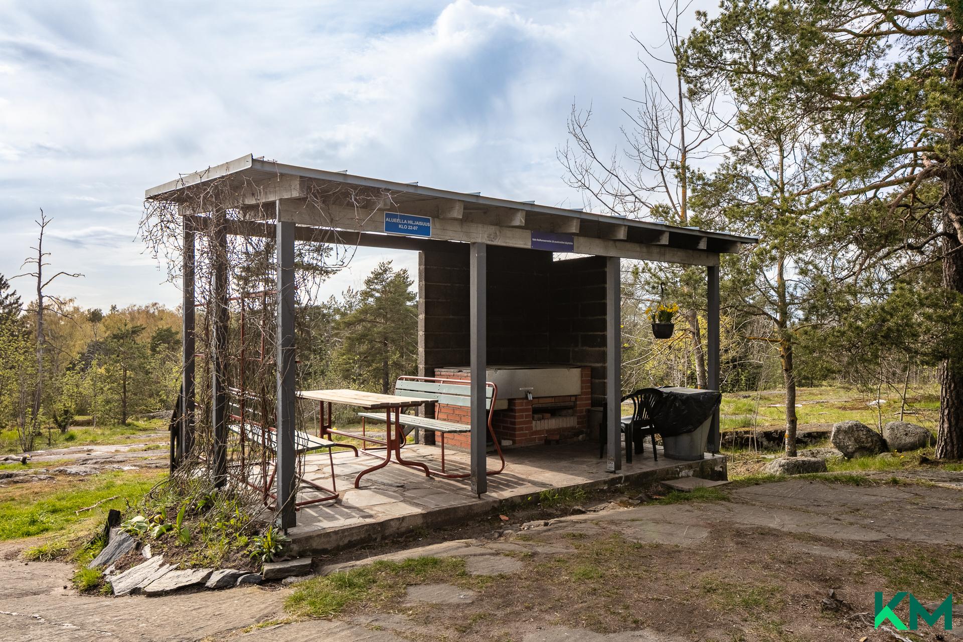 Yhtiön oleskelutilaa