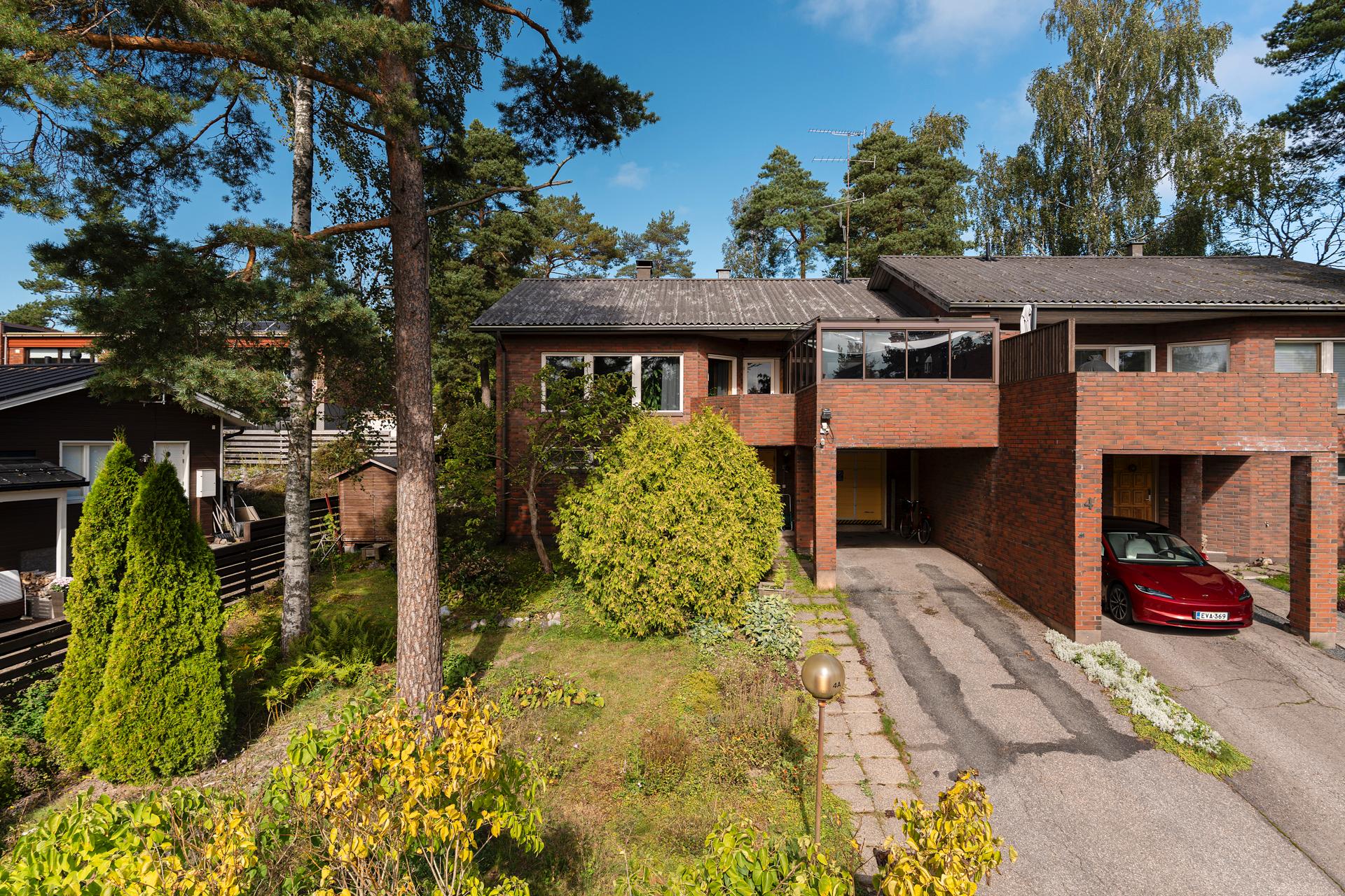 Sarvastonkuja 4, Laajasalo, Helsinki