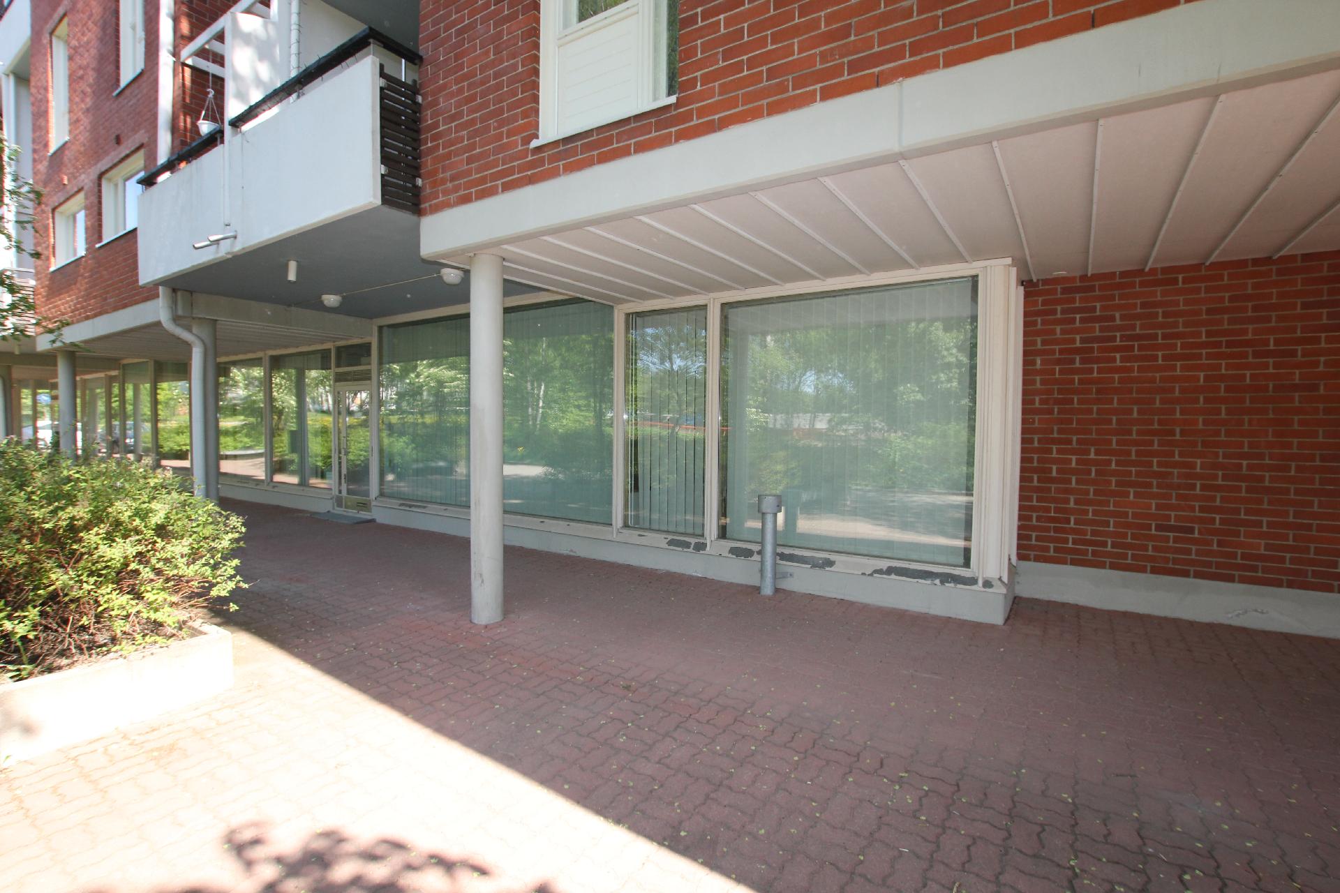 Luutnantinpolku 7 A, Malminkartano, Helsinki