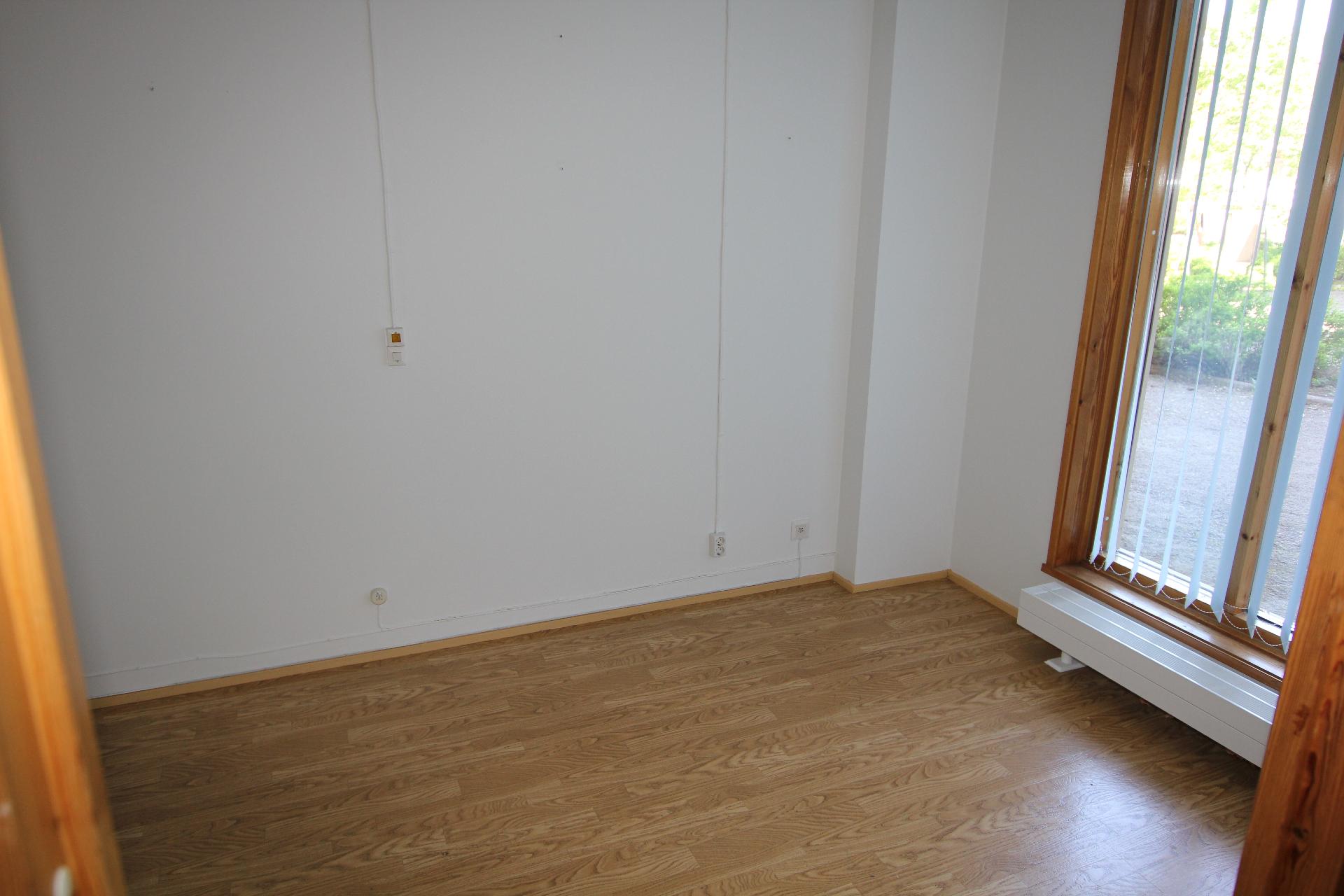 Luutnantinpolku 7 A, Malminkartano, Helsinki