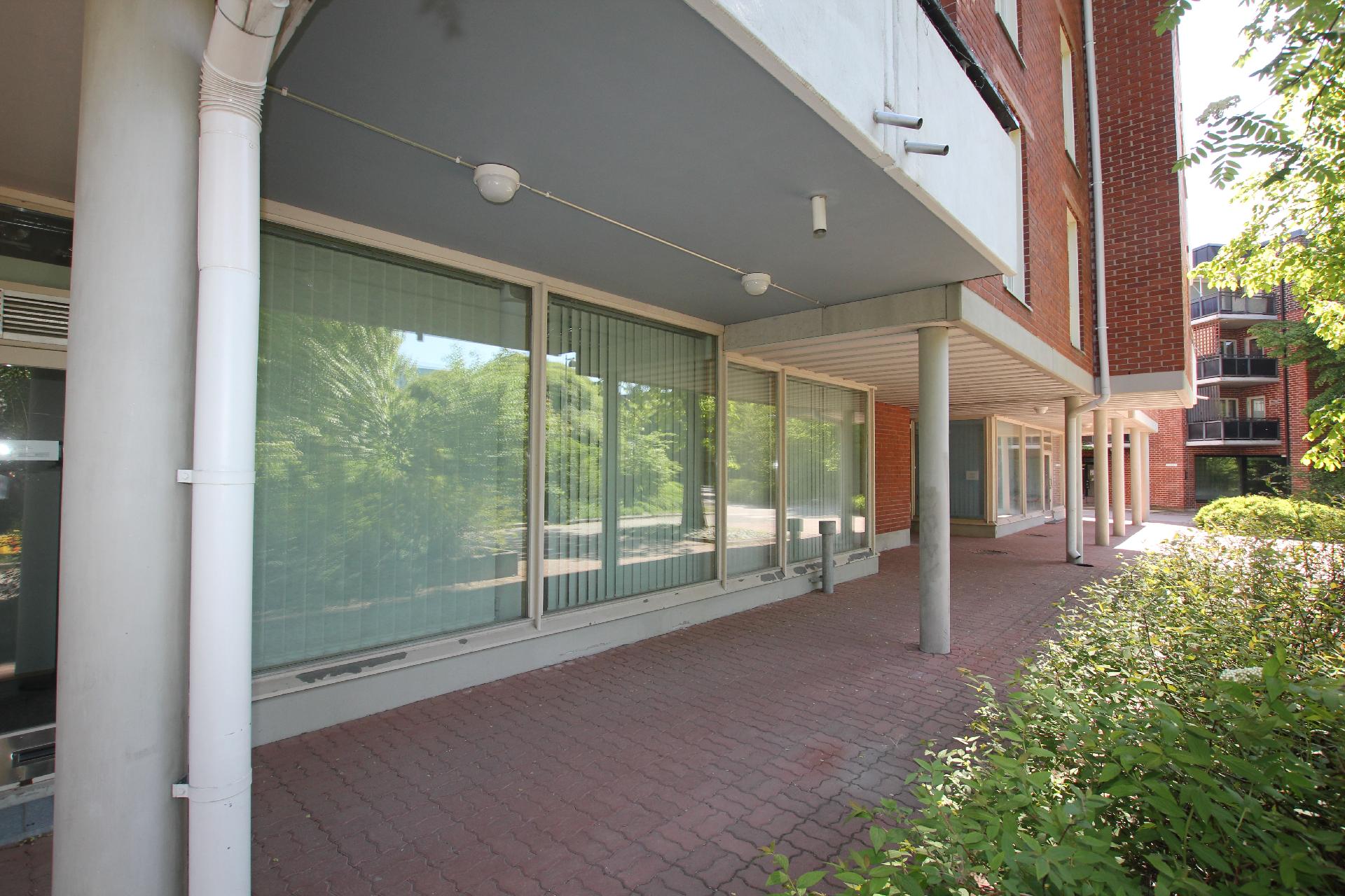 Luutnantinpolku 7 A, Malminkartano, Helsinki