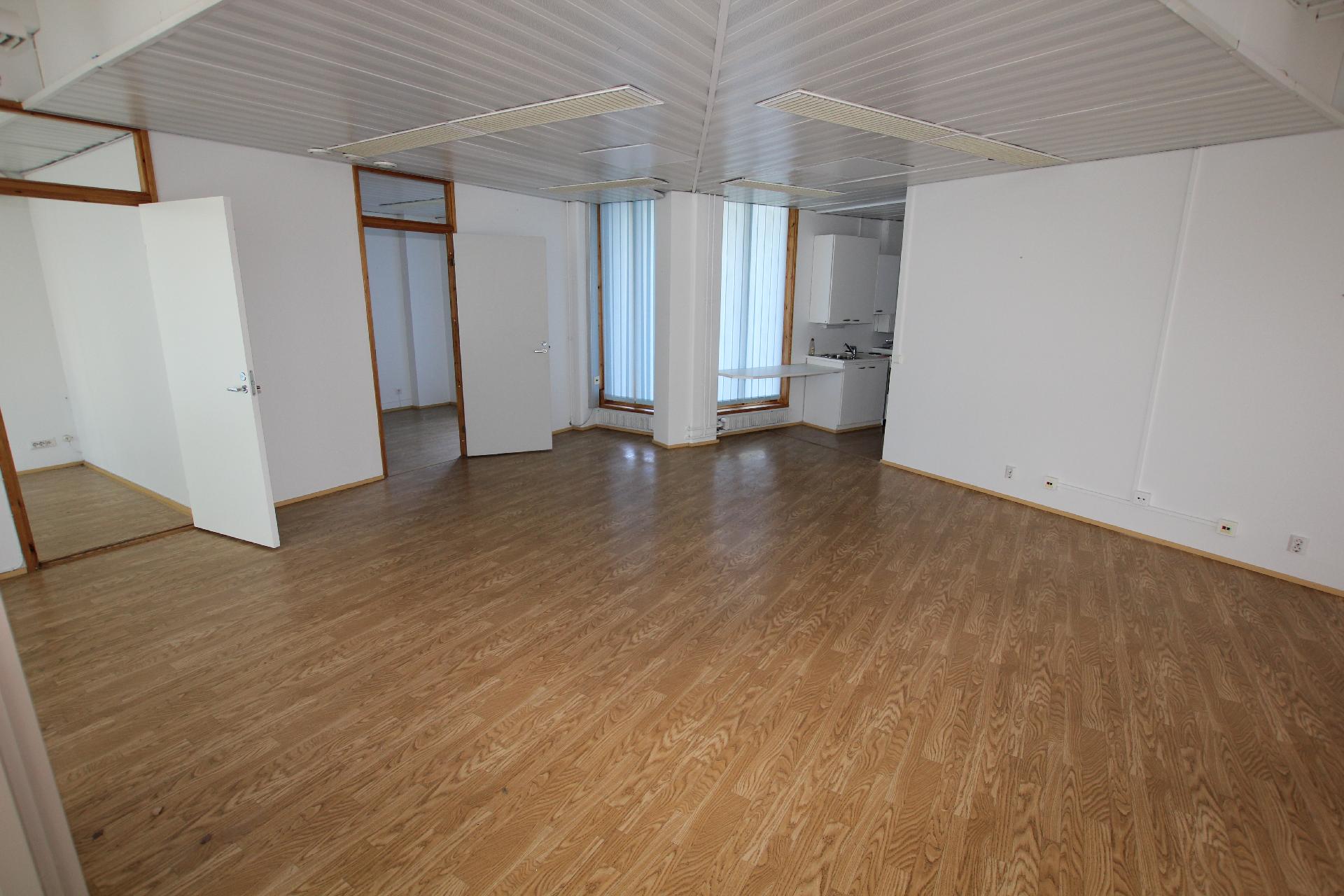 Luutnantinpolku 7 A, Malminkartano, Helsinki