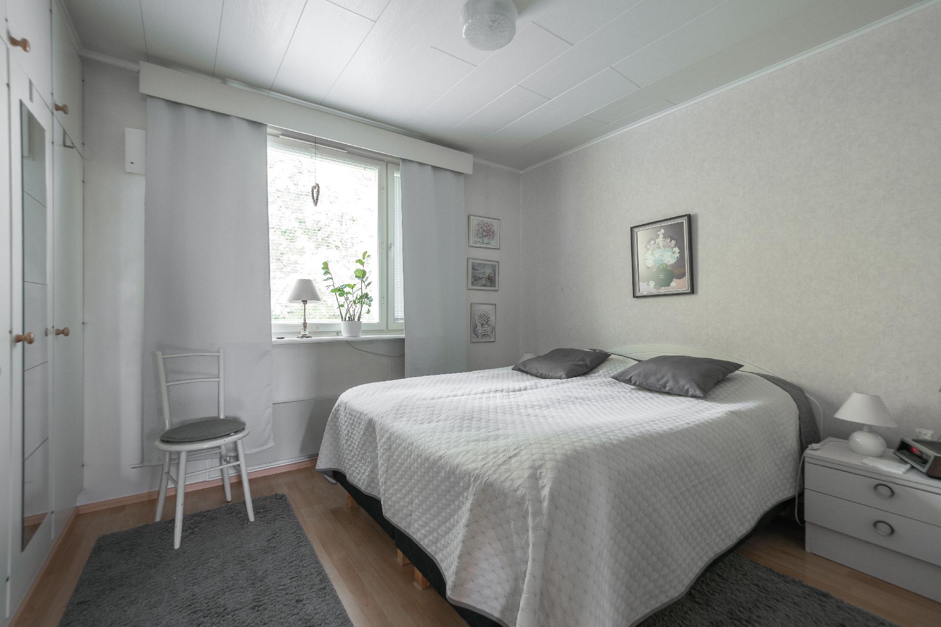 Reilun kokoiset makuuhuoneet