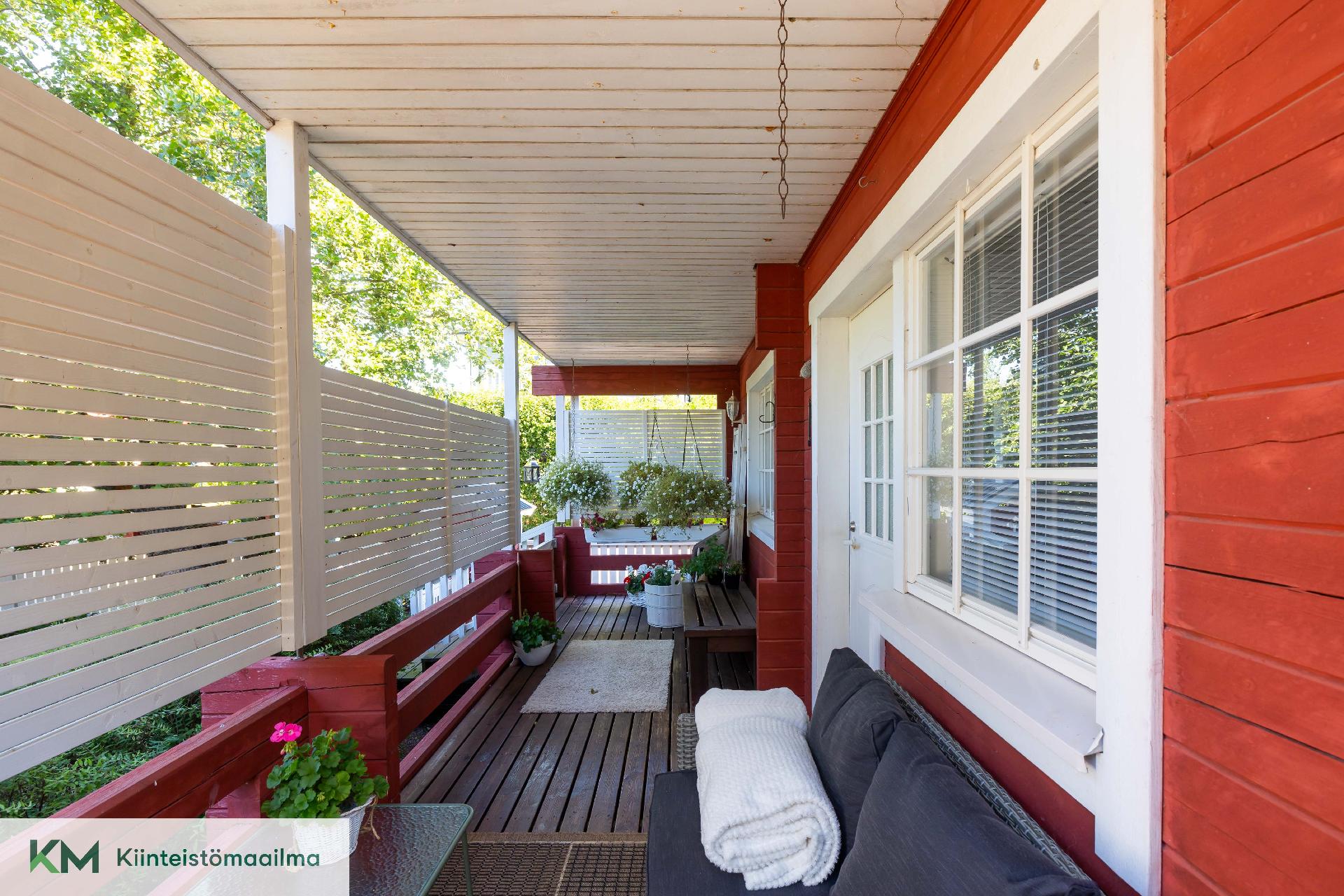 Punkkilantie 11, Tiutinen, Kotka