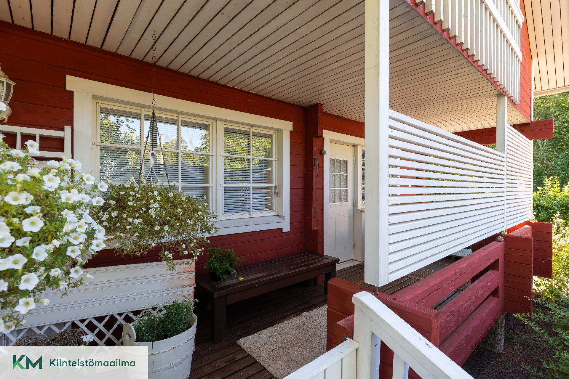 Punkkilantie 11, Tiutinen, Kotka