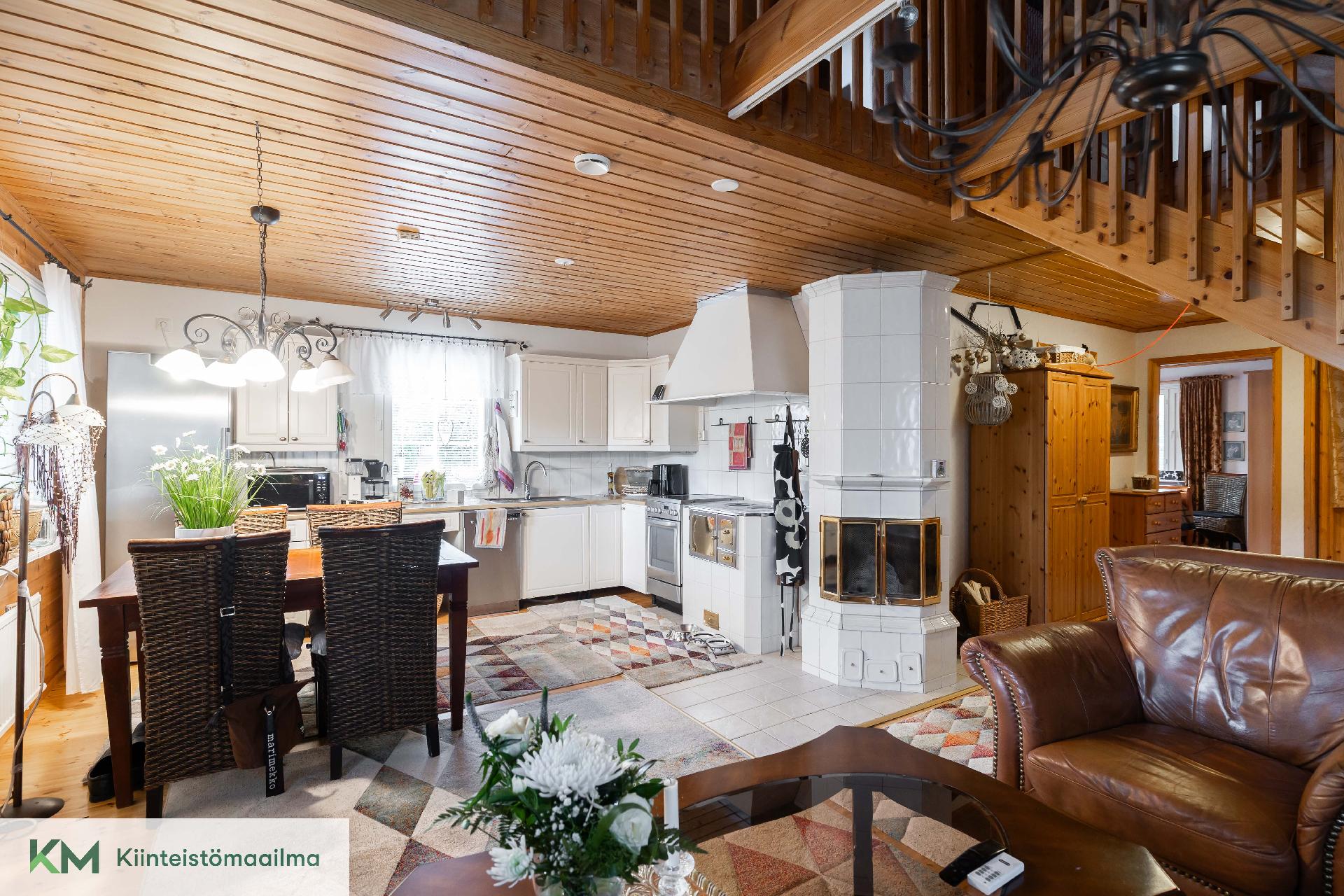 Punkkilantie 11, Tiutinen, Kotka