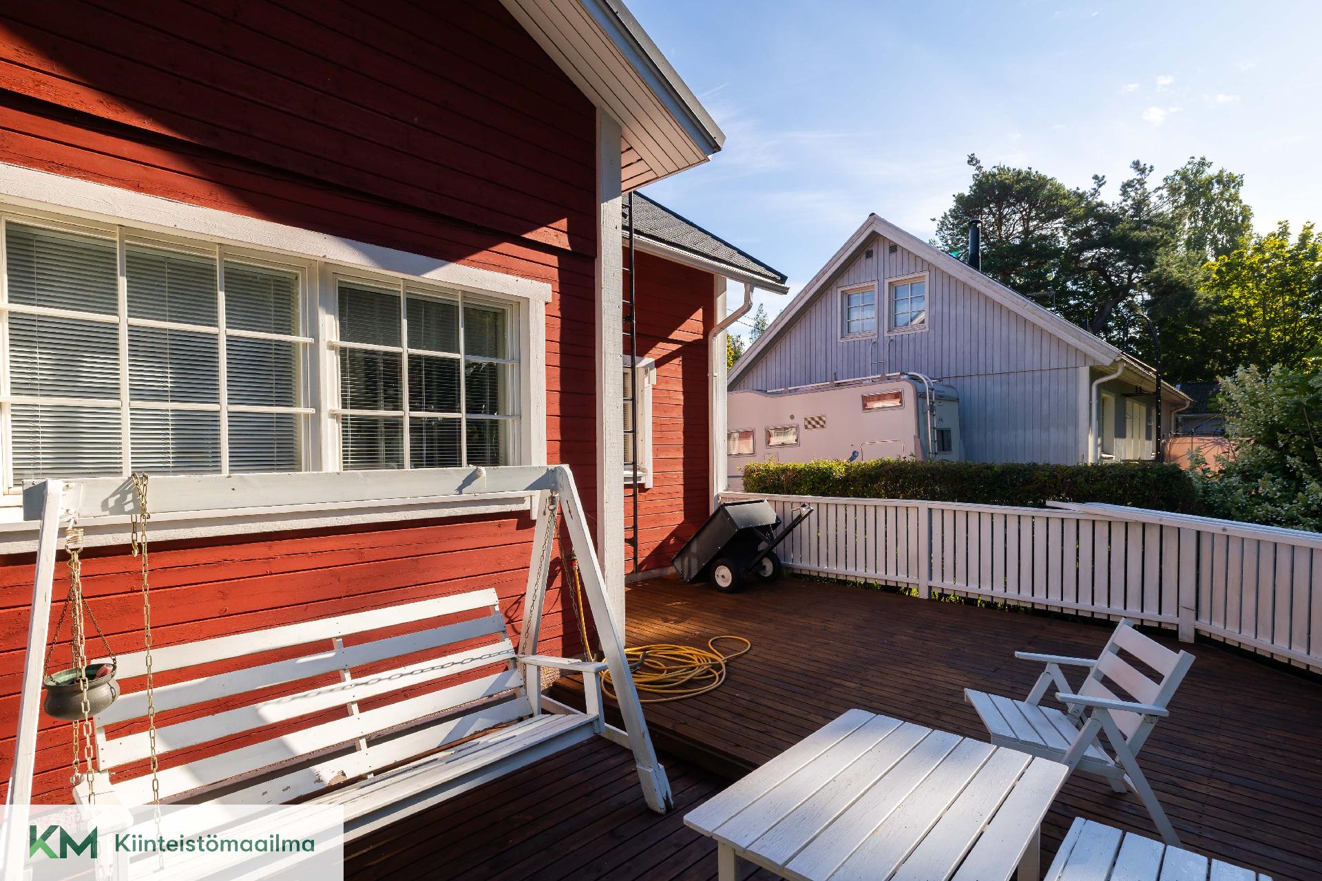 Punkkilantie 11, Tiutinen, Kotka