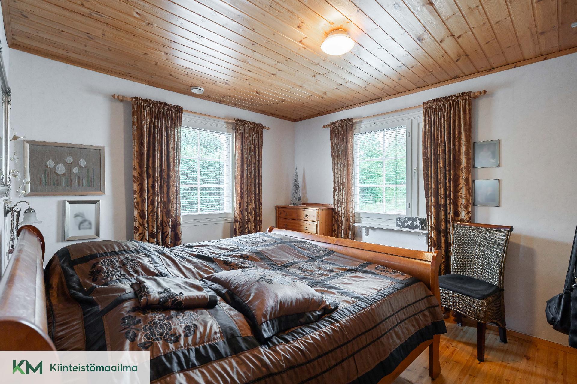 Punkkilantie 11, Tiutinen, Kotka