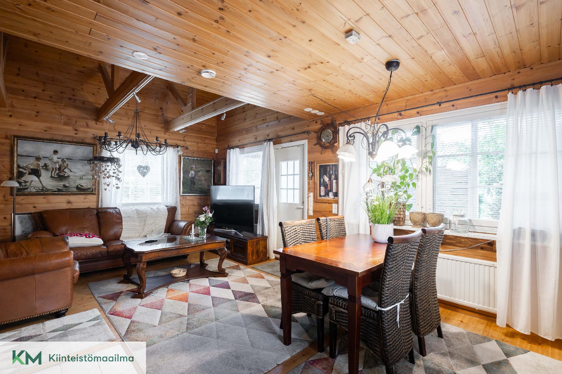 Punkkilantie 11, Tiutinen, Kotka