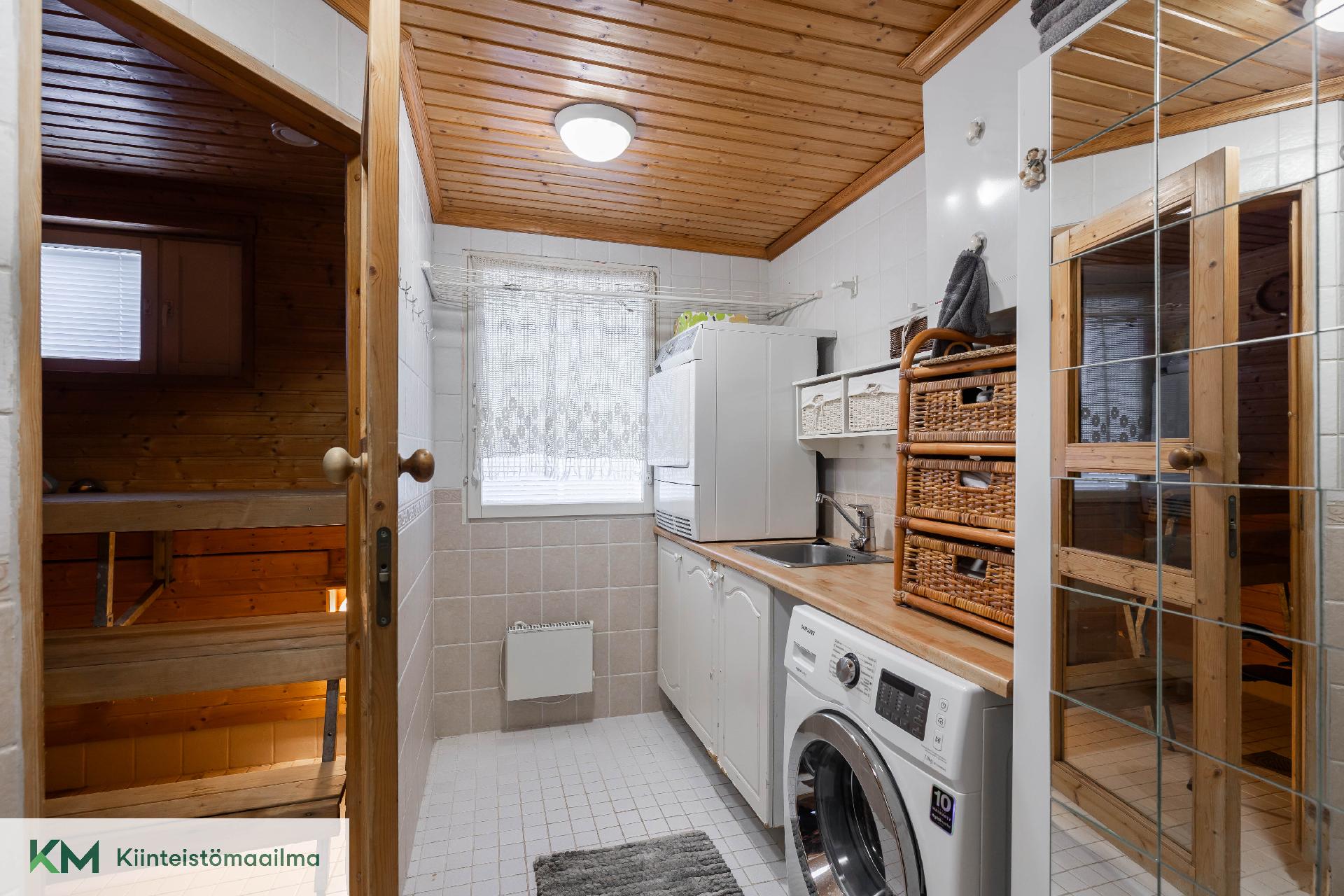 Punkkilantie 11, Tiutinen, Kotka