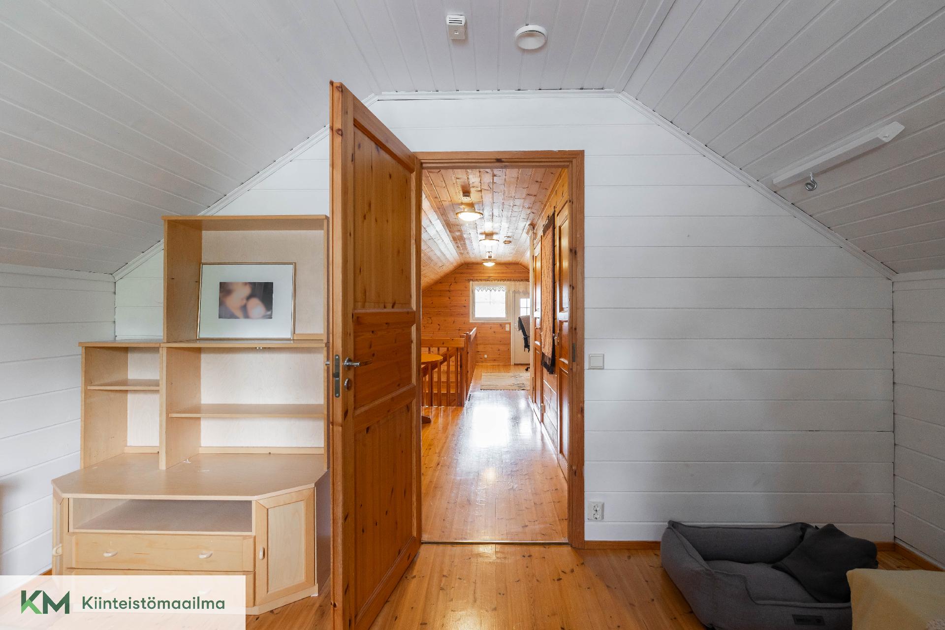 Punkkilantie 11, Tiutinen, Kotka