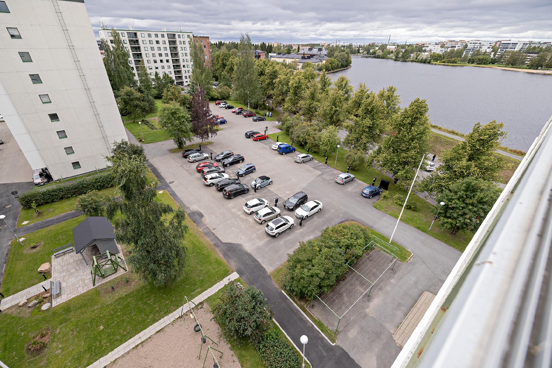 Kasarmintie 20, Kasarminranta, Oulu