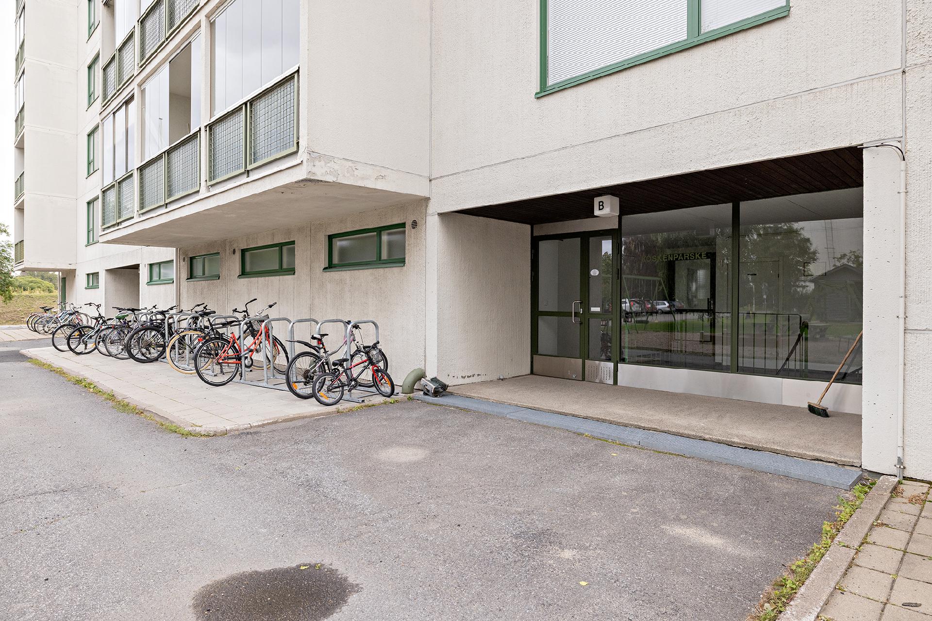 Kasarmintie 20, Kasarminranta, Oulu