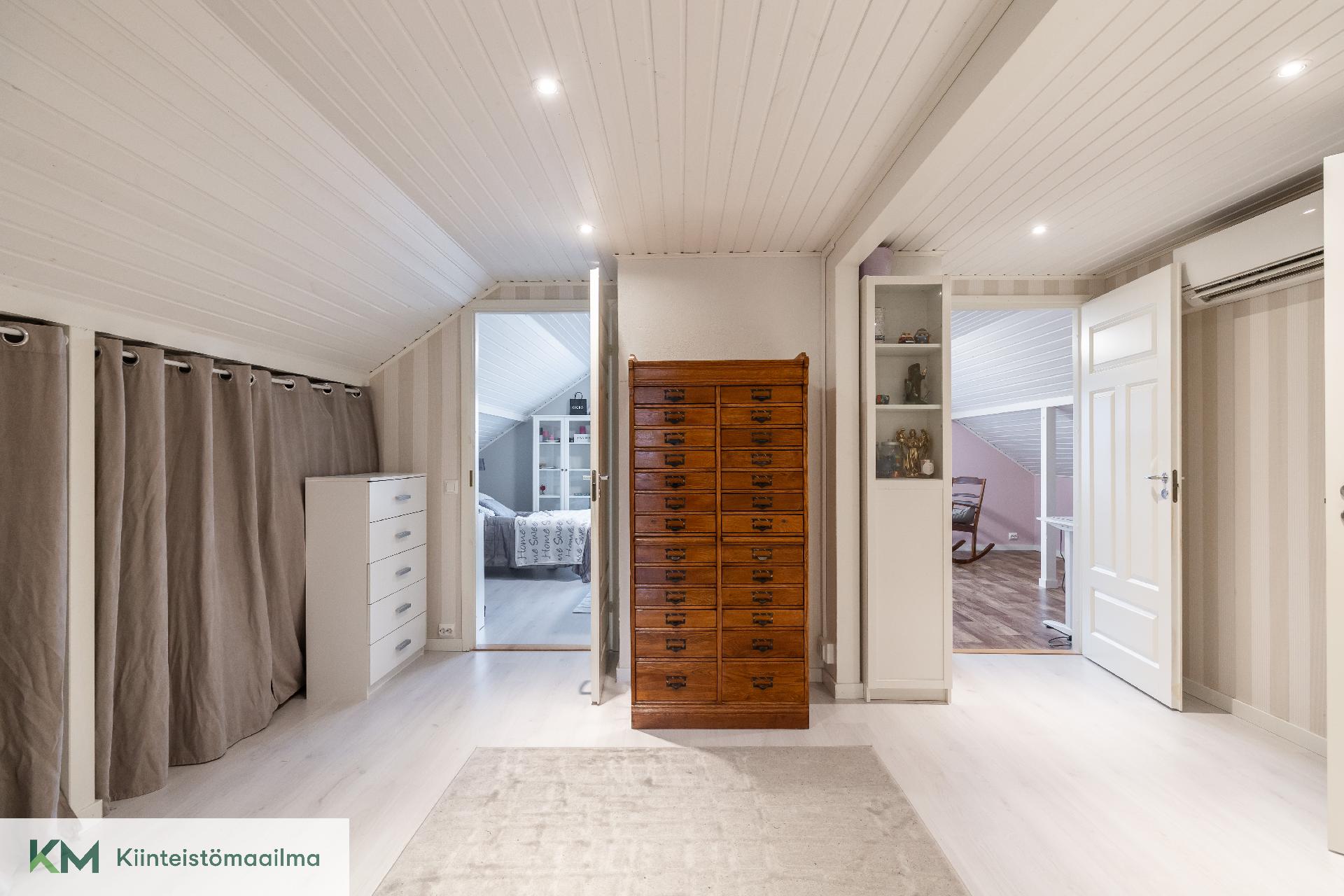 Ilmattarenkatu 4, Hovila, Kotka