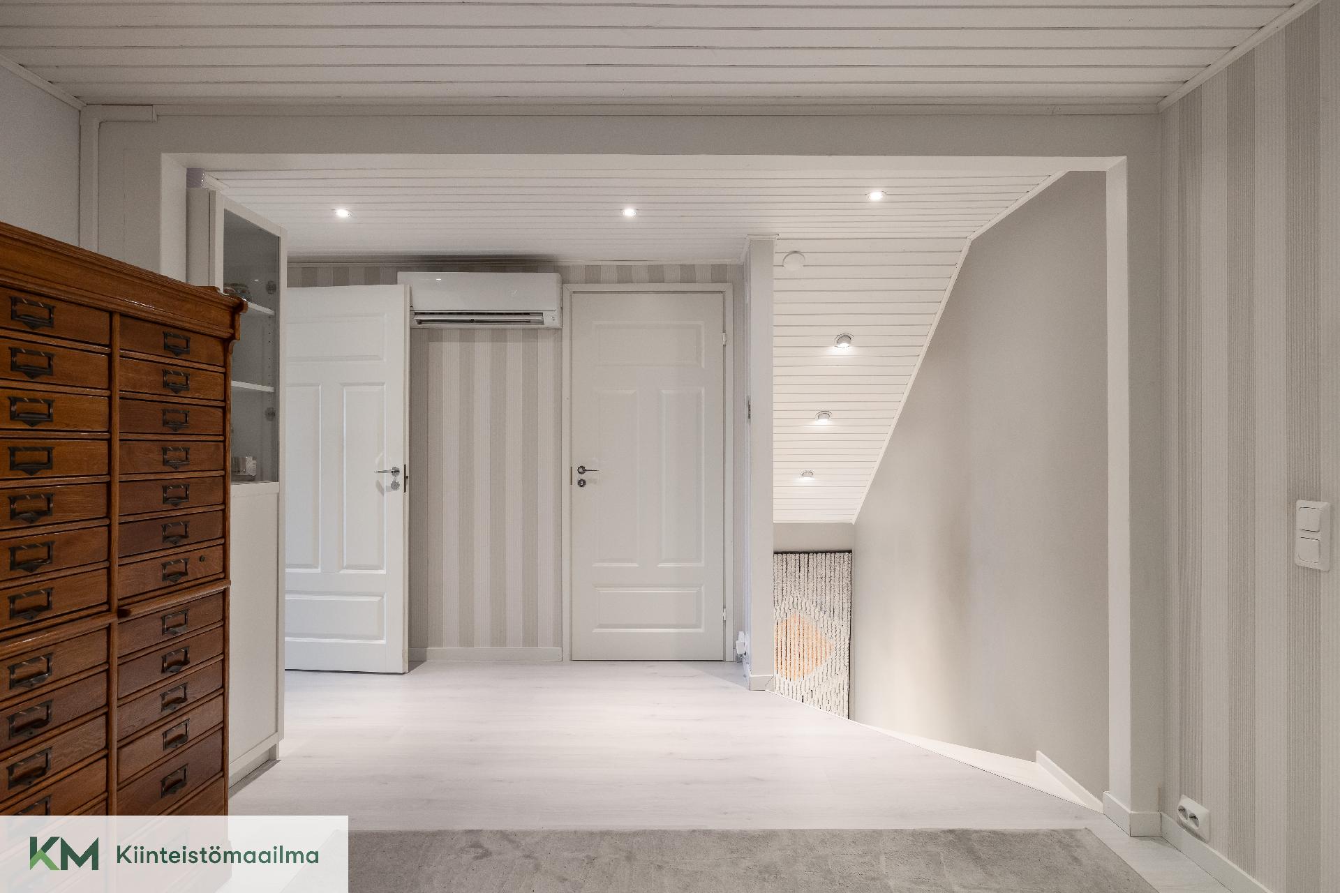 Ilmattarenkatu 4, Hovila, Kotka