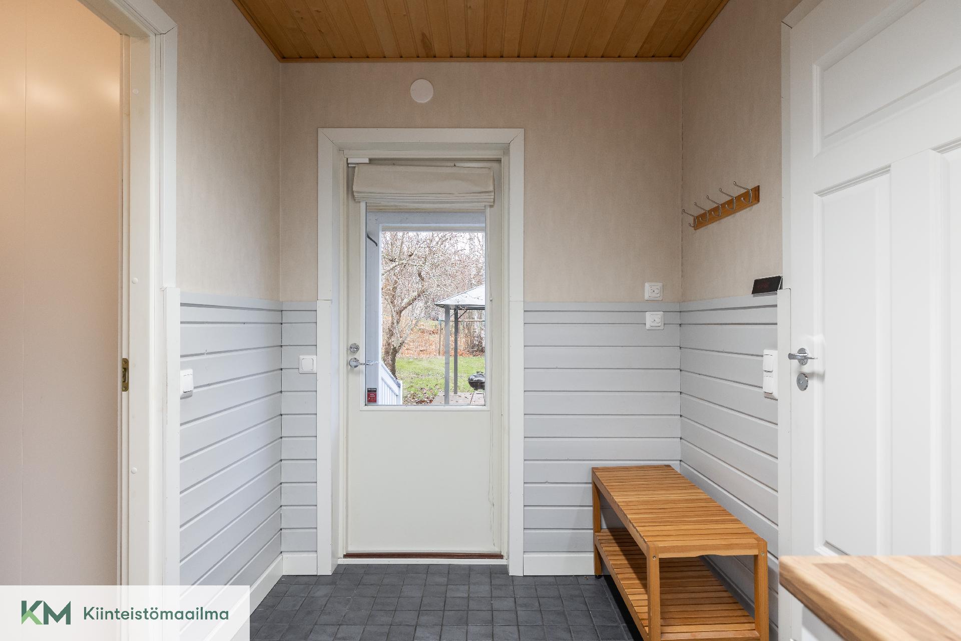 Ilmattarenkatu 4, Hovila, Kotka