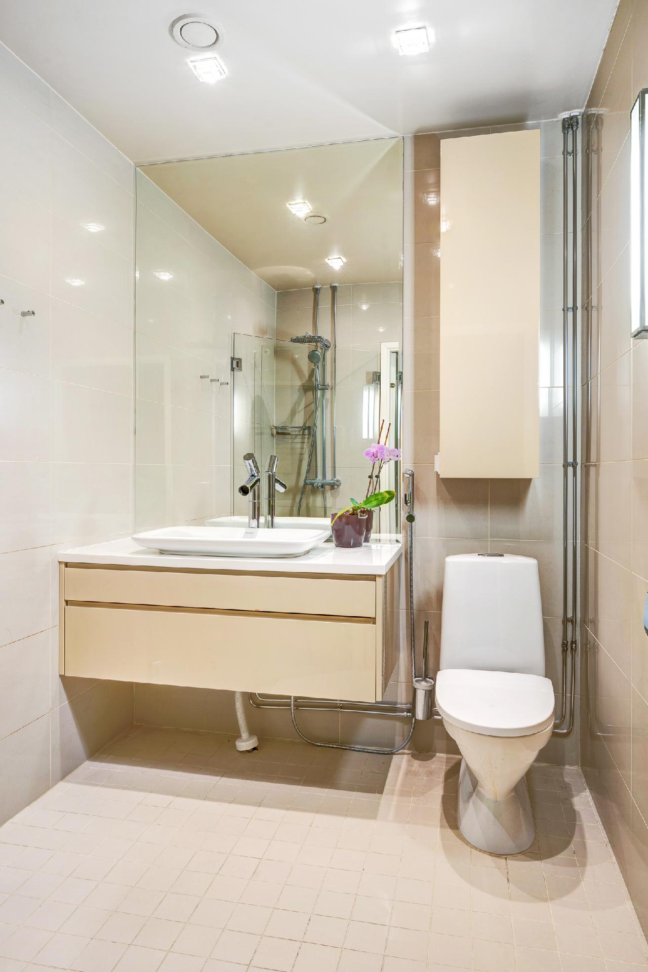 Puolipäivänkatu 4, Katajanokka, Helsinki