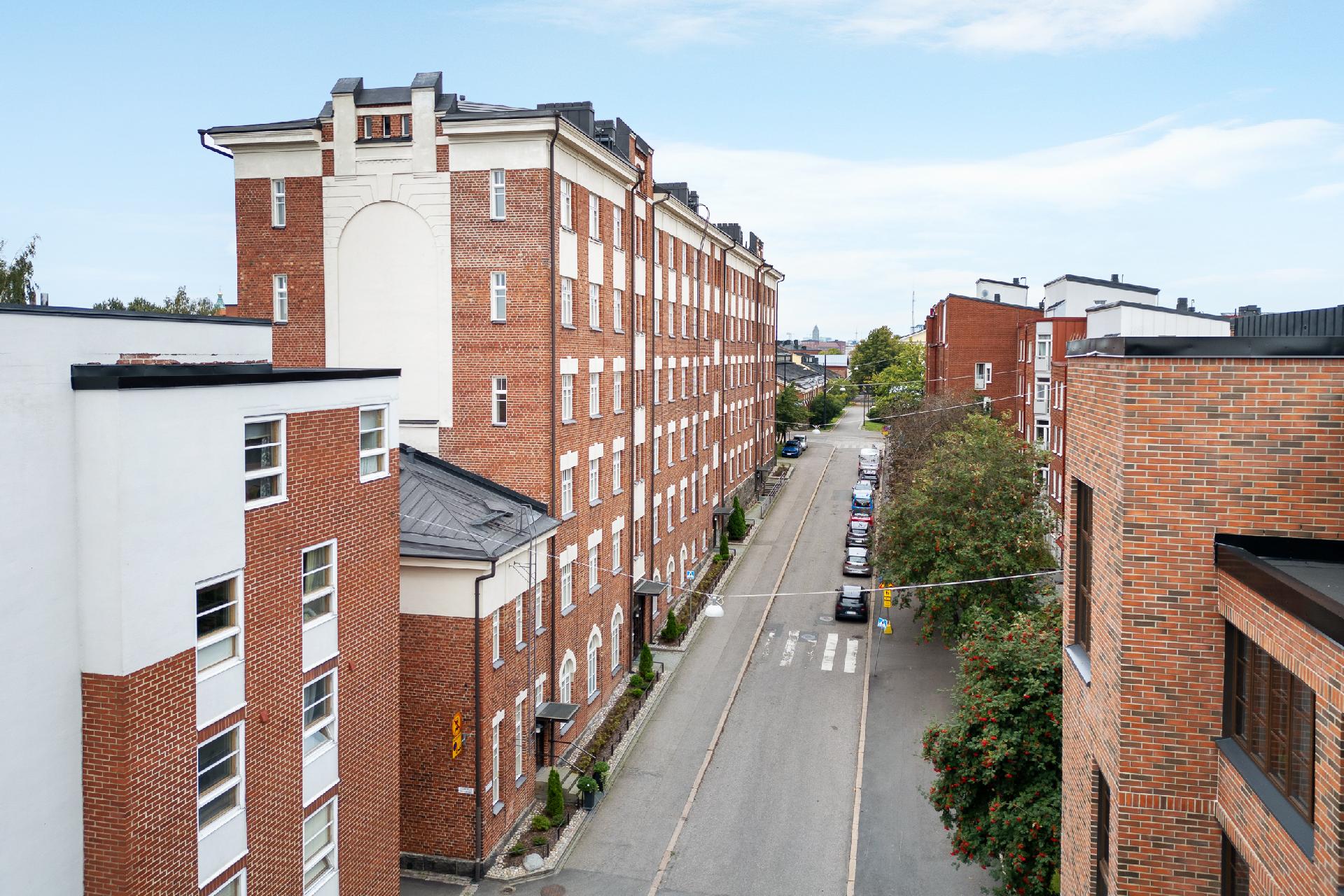 Puolipäivänkatu 4, Katajanokka, Helsinki