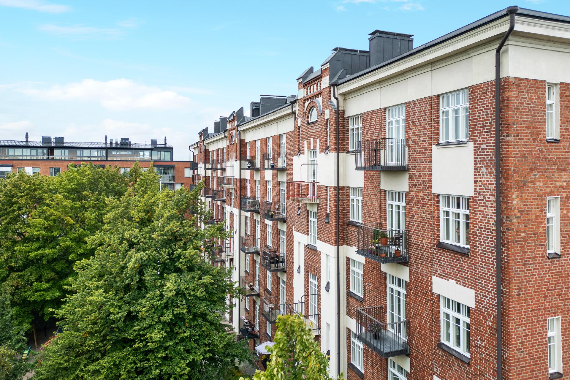 Puolipäivänkatu 4, Katajanokka, Helsinki