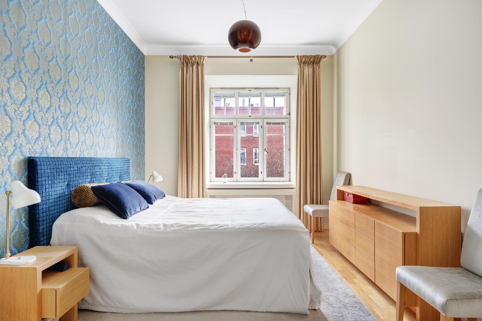 Puolipäivänkatu 4, Katajanokka, Helsinki