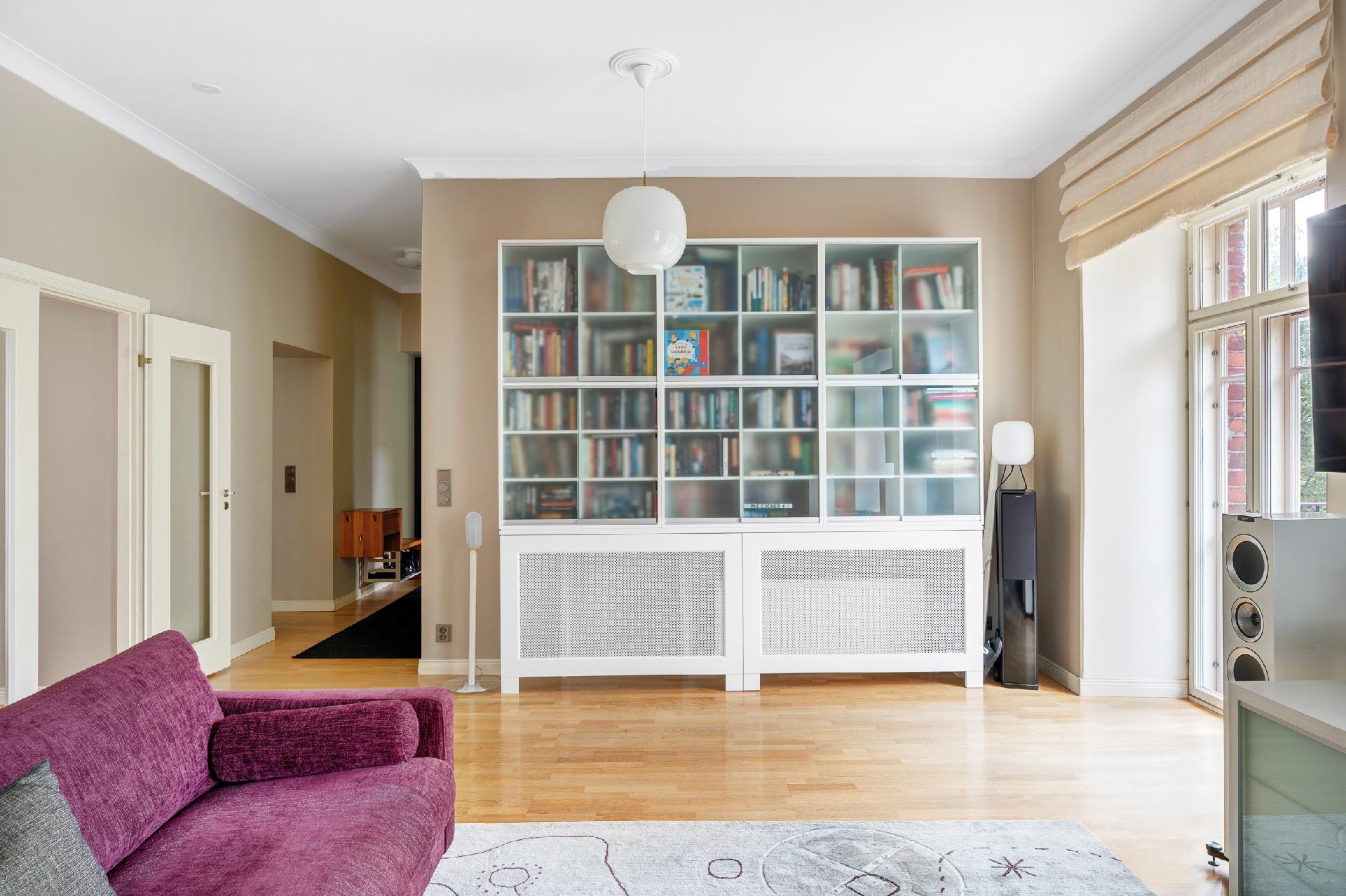 Puolipäivänkatu 4, Katajanokka, Helsinki