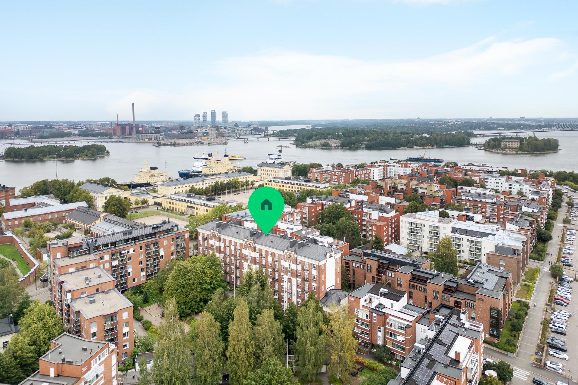 Puolipäivänkatu 4, Katajanokka, Helsinki