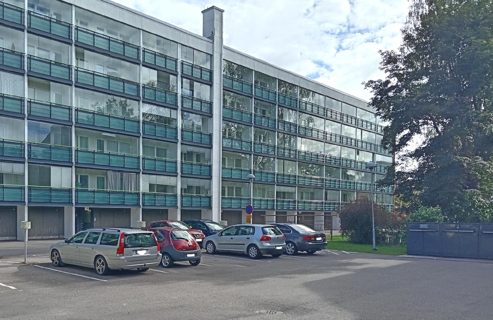 Keskuskatu 18-20, Koivistonmäki, Riihimäki