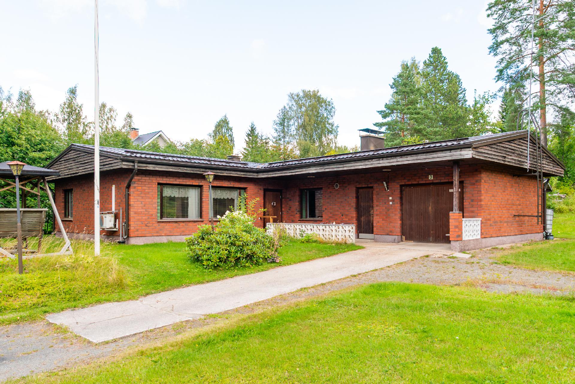 Suurosentie 3, Lievestuore, Laukaa