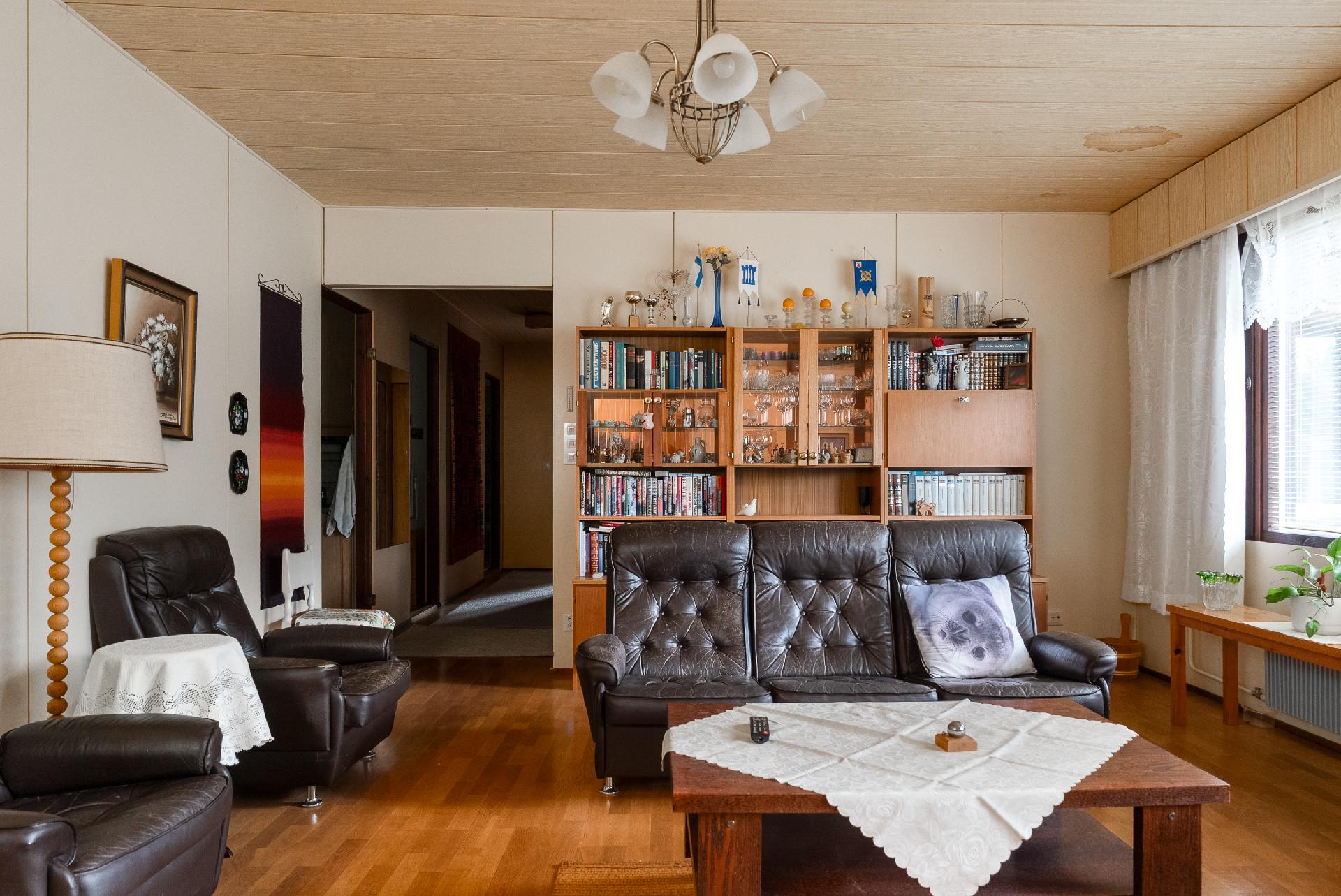 Suurosentie 3, Lievestuore, Laukaa