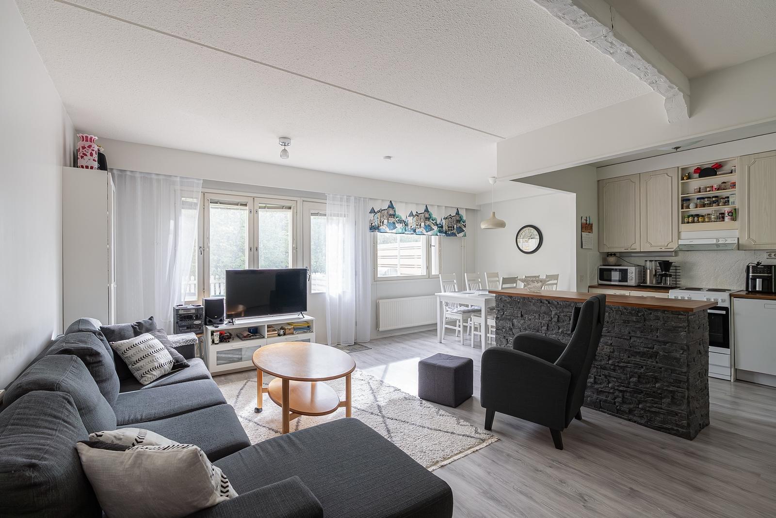 Haapakallionkuja 2, Hyvinkää