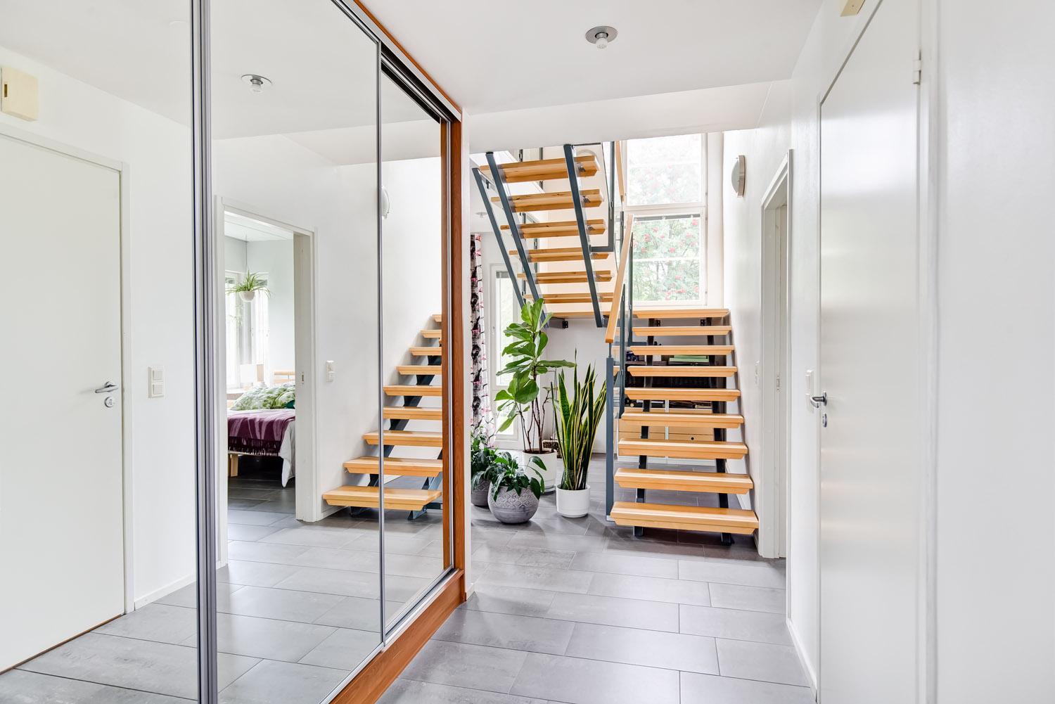 Tiinukatu 9, Muotiala, Tampere