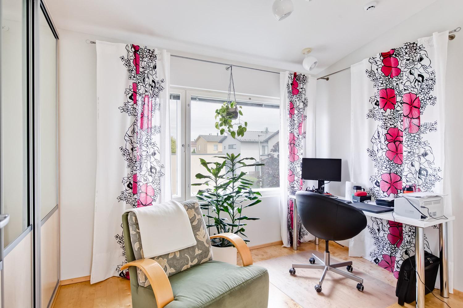 Tiinukatu 9, Muotiala, Tampere