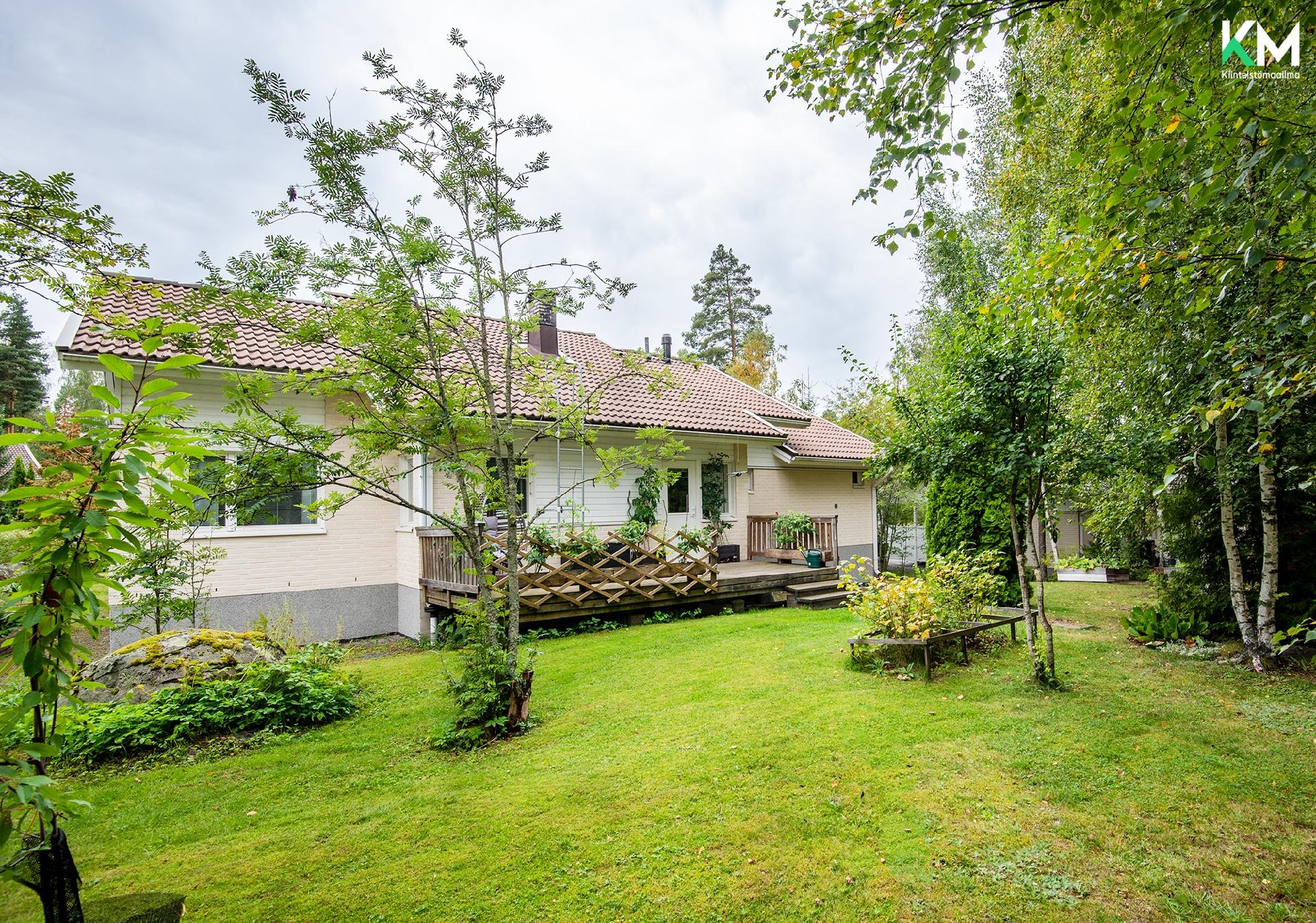 Paasniituntie 17, Paasniittu, Rusko