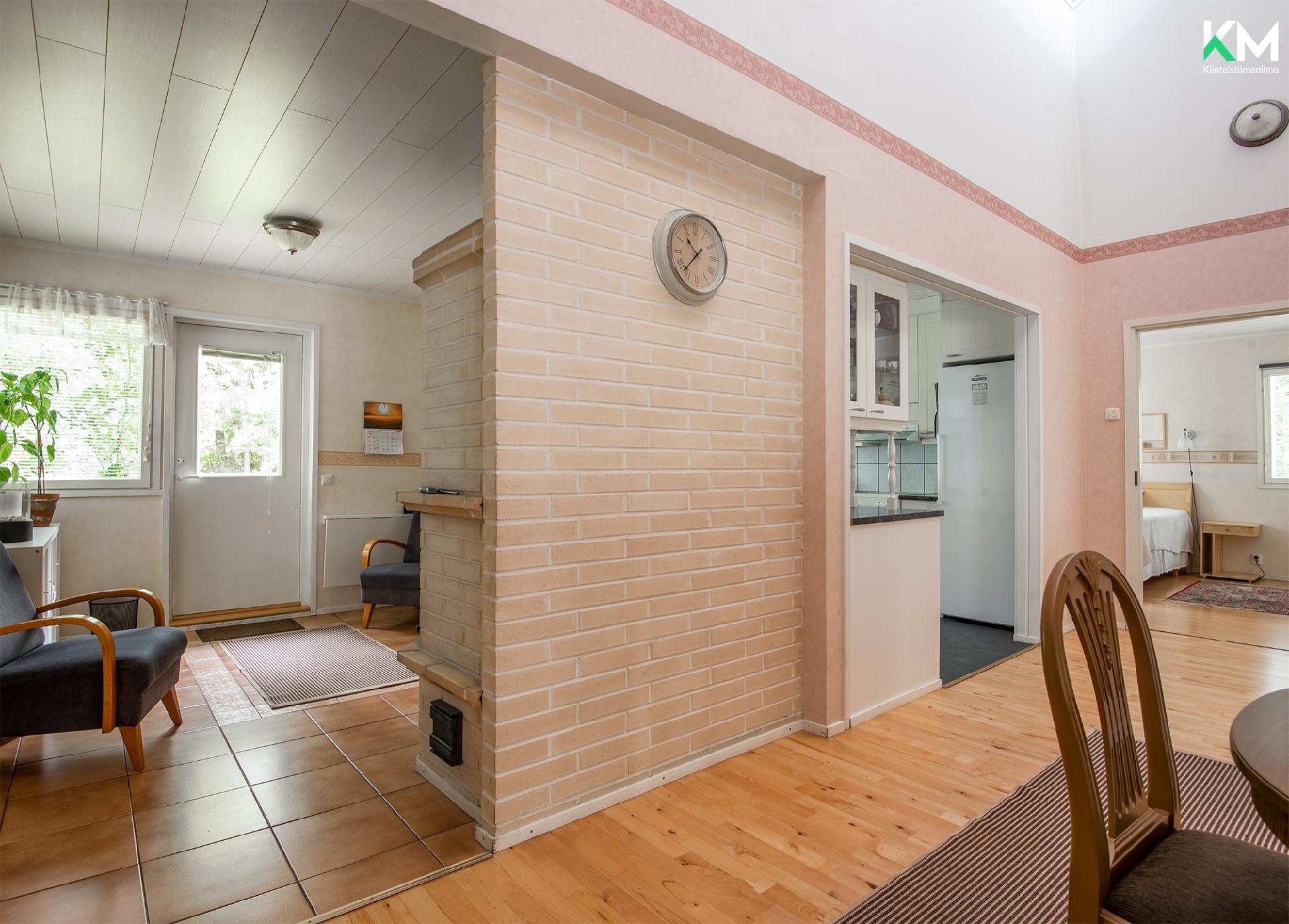 Paasniituntie 17, Paasniittu, Rusko