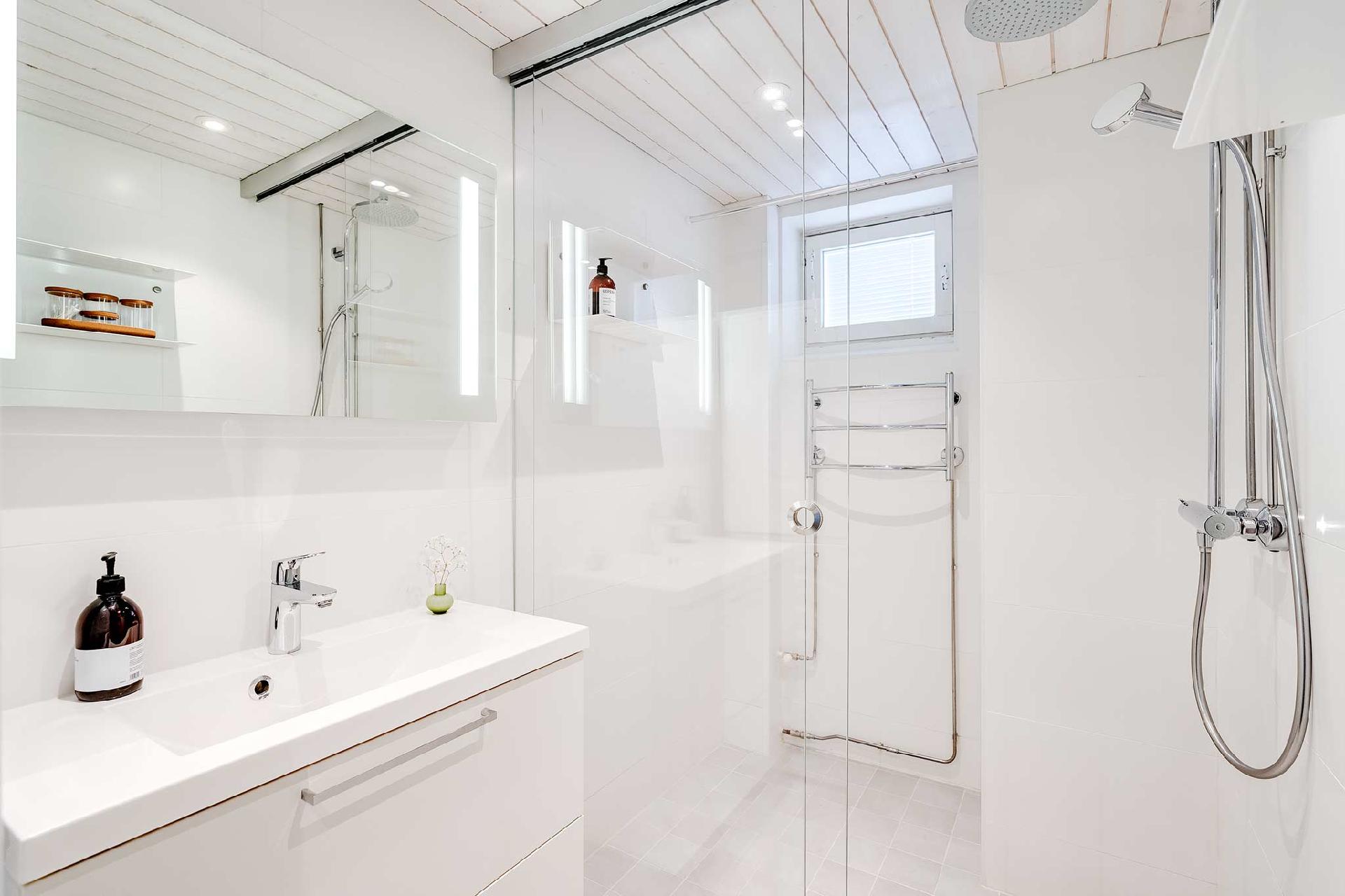 Tuomiokirkonkatu 25, Keskusta, Tampere