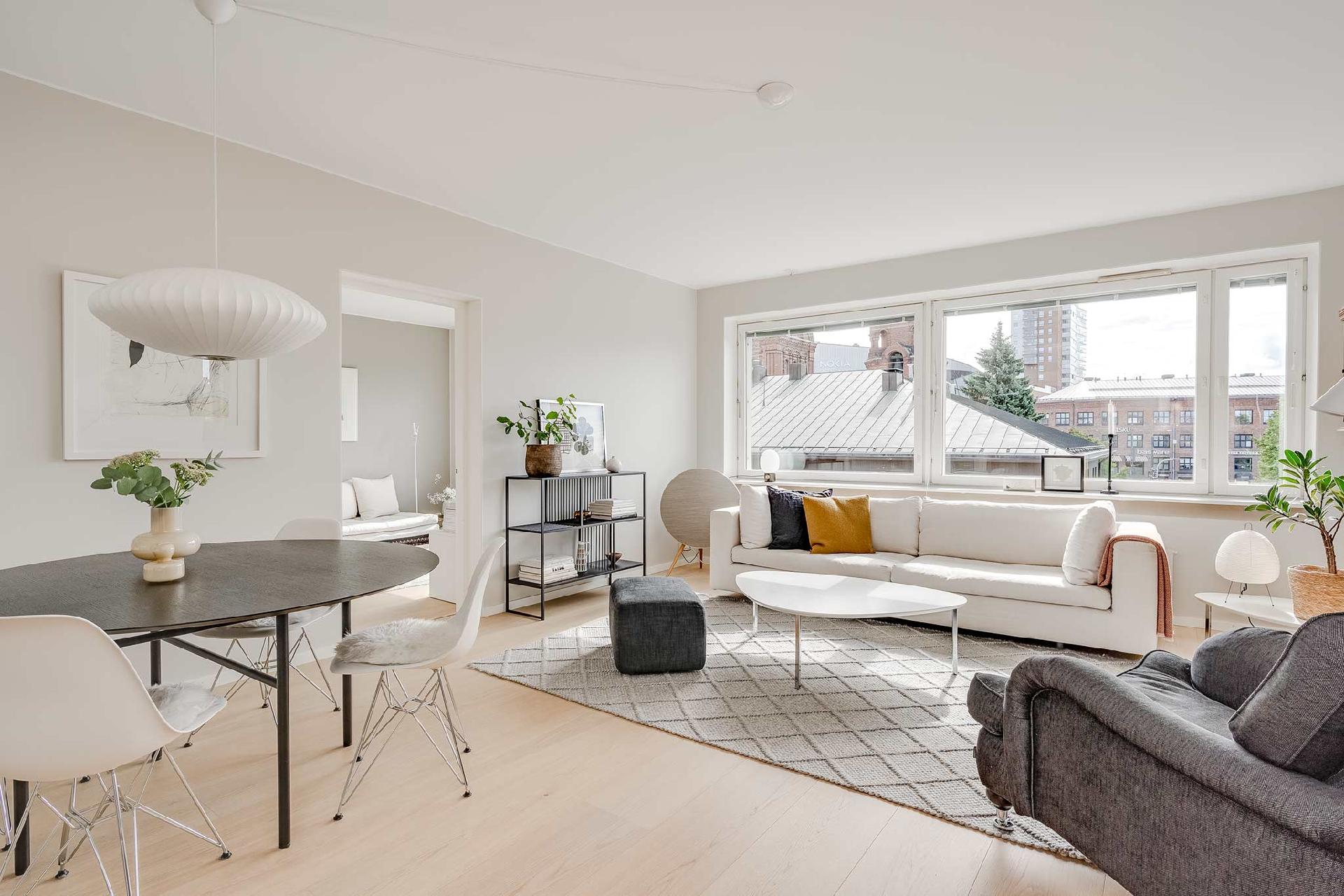 Tuomiokirkonkatu 25, Keskusta, Tampere