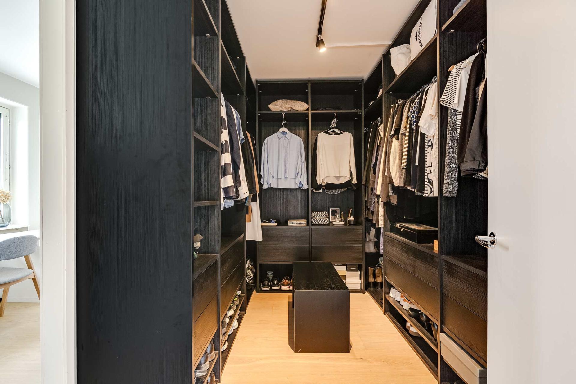 Tuomiokirkonkatu 25, Keskusta, Tampere