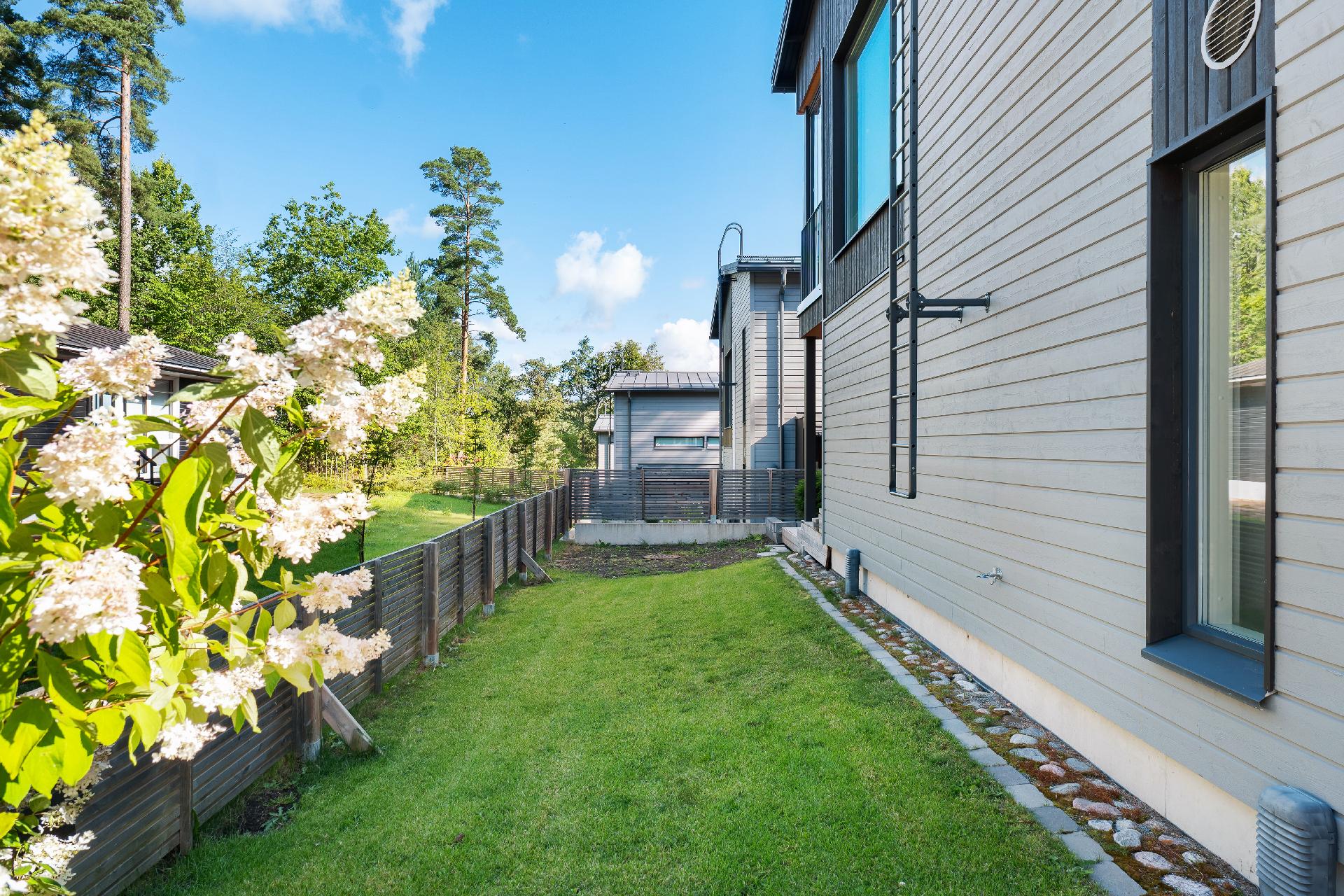 Kuusiniemi 19, Lippajärvi, Espoo